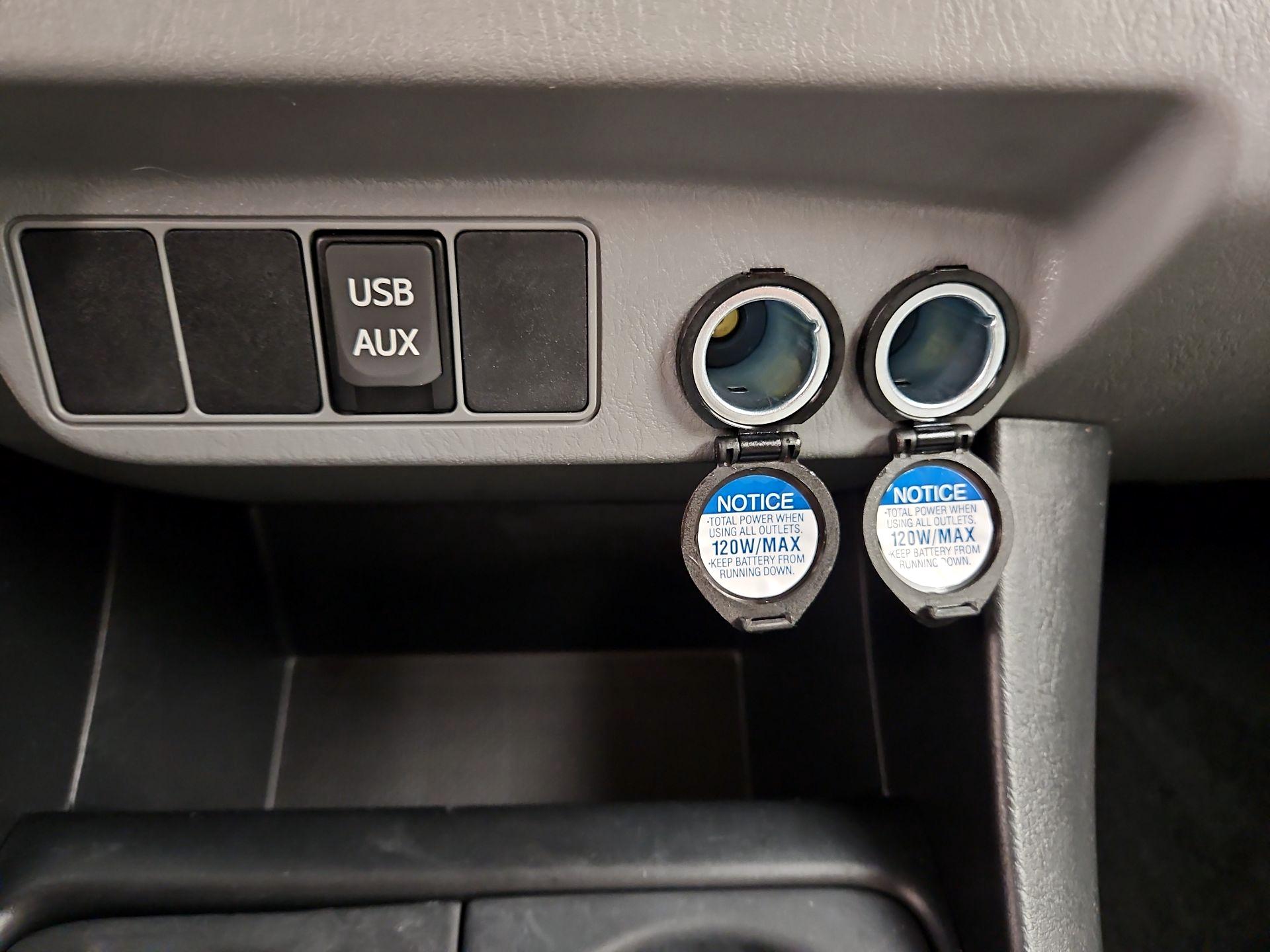Thumbnail: 2013 Toyota Tacoma - 18