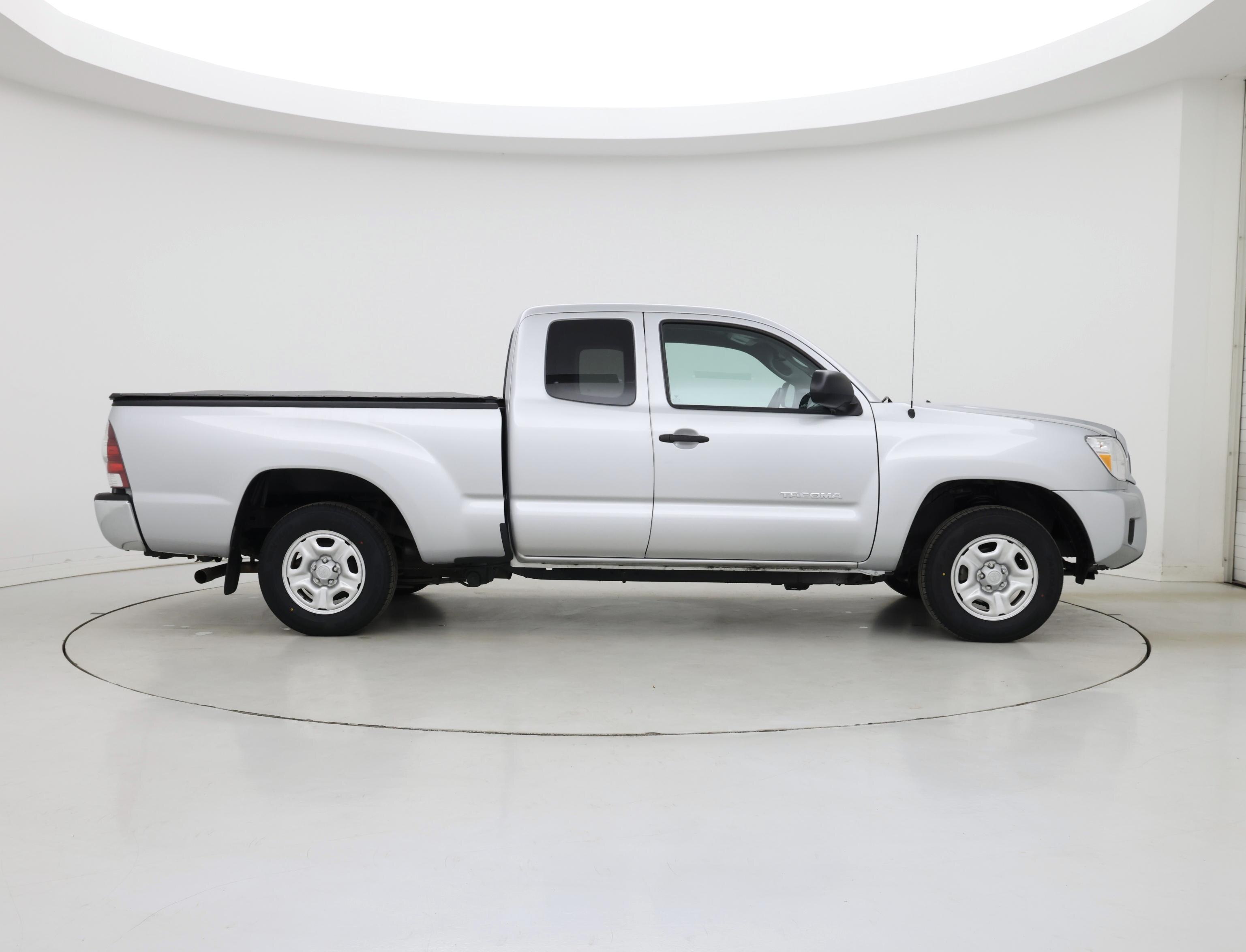 Thumbnail: 2013 Toyota Tacoma - 7