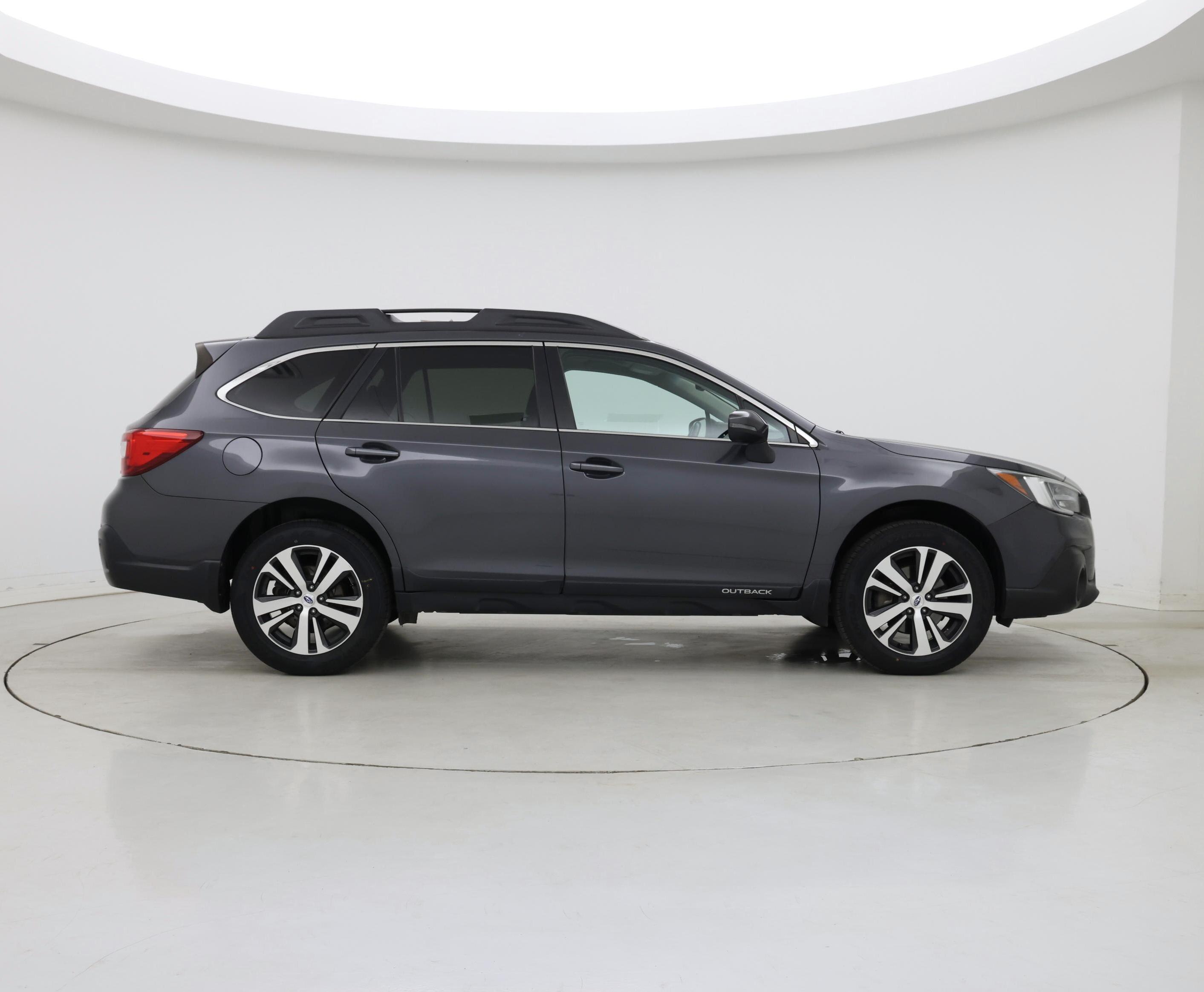 Thumbnail: 2018 Subaru Outback - 7