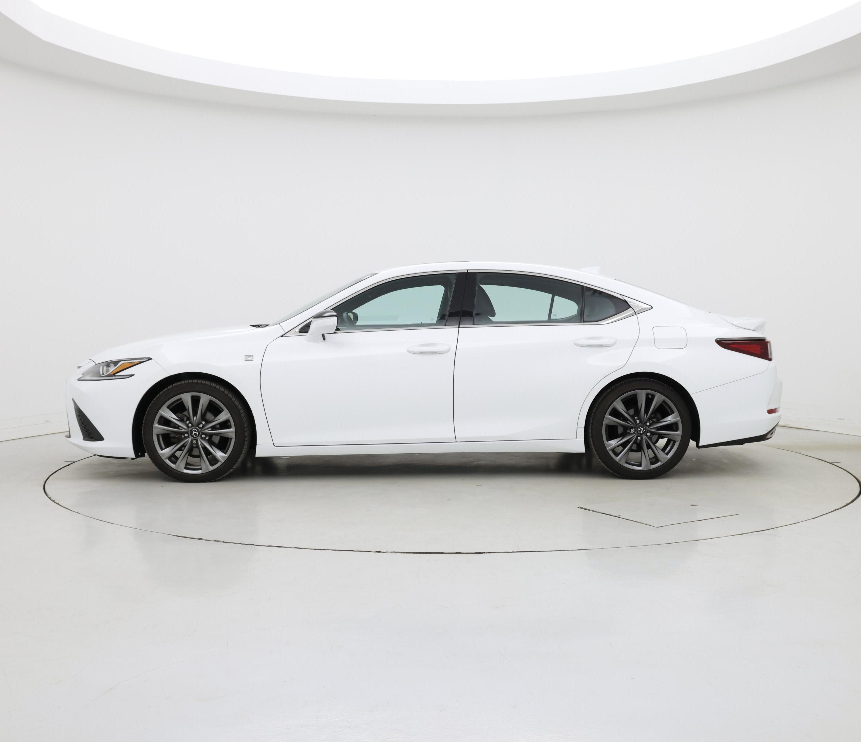 Thumbnail: 2020 Lexus ES - 3