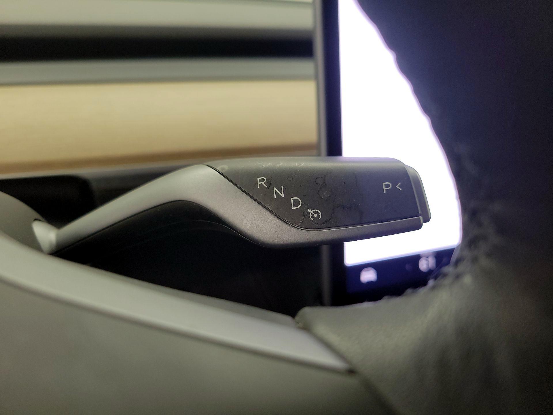 Thumbnail: 2022 Tesla Model Y - 17