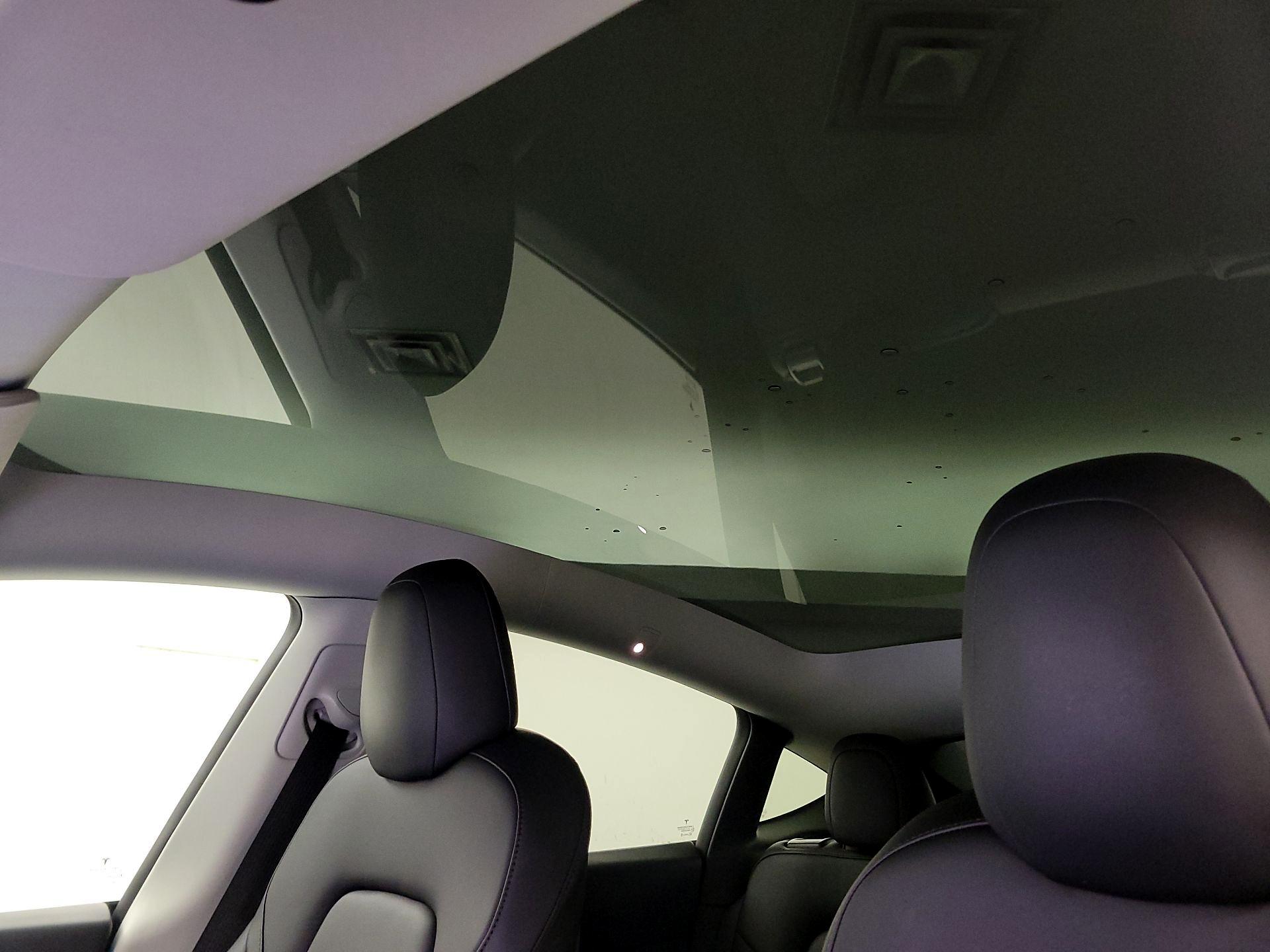 Thumbnail: 2022 Tesla Model Y - 18