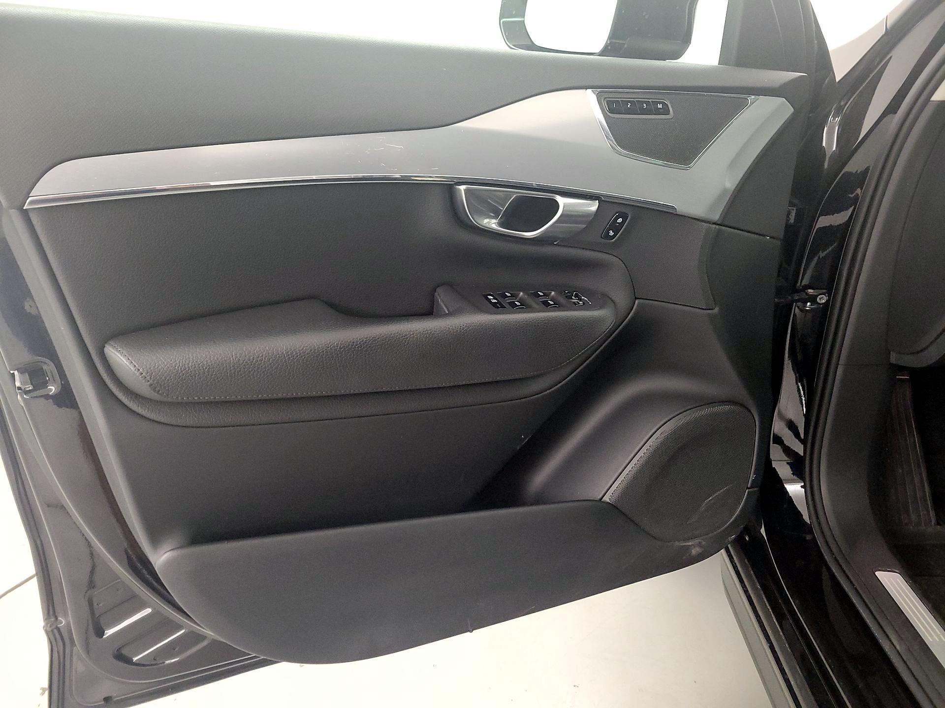 Thumbnail: 2018 Volvo XC90 - 12