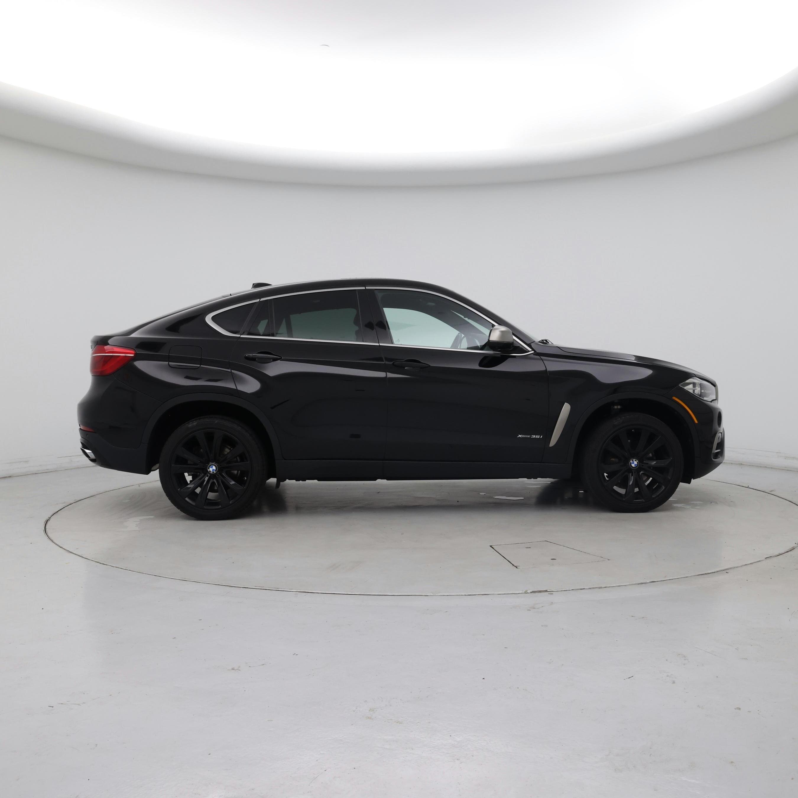 Thumbnail: 2019 BMW X6 - 7