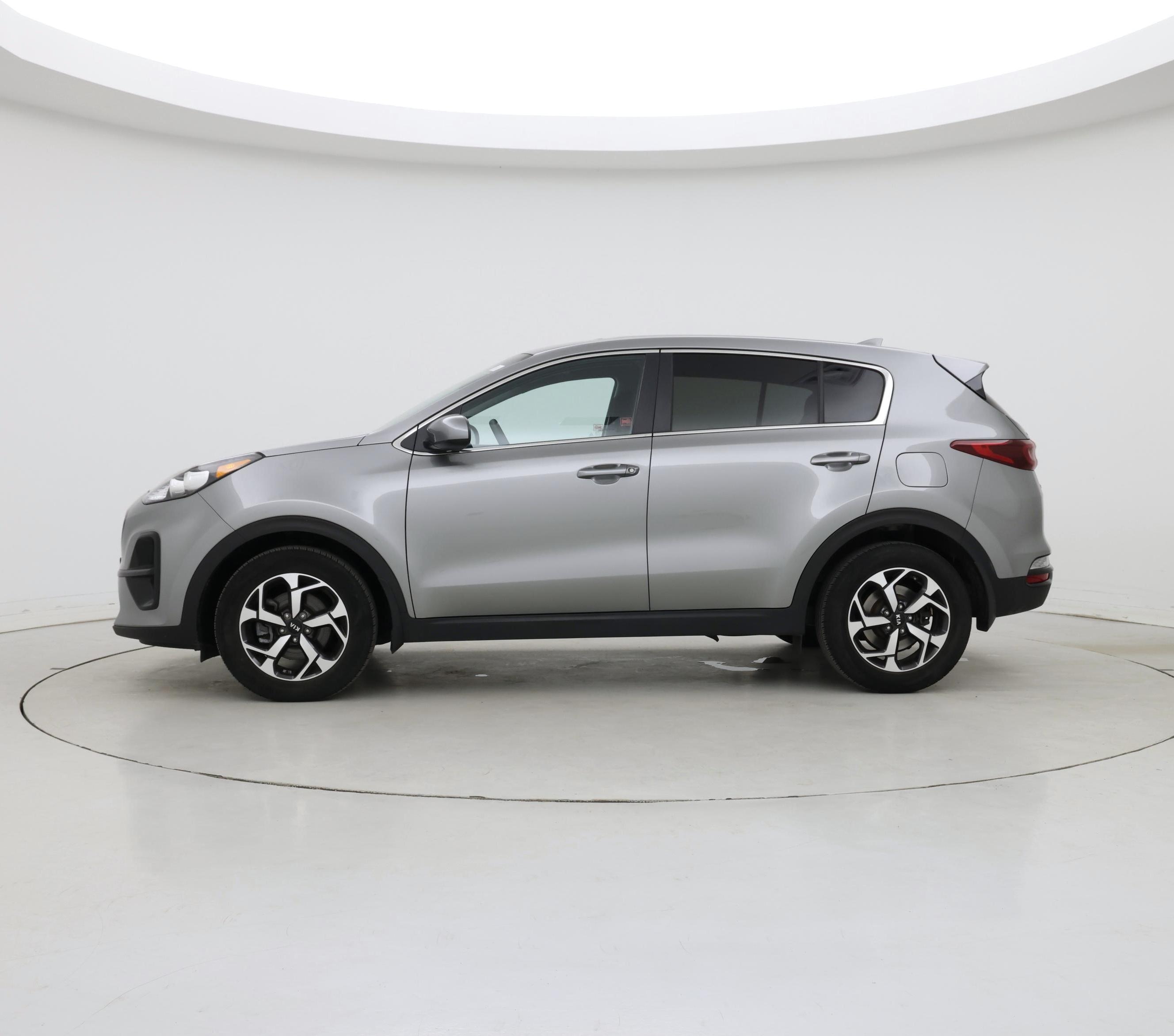 Thumbnail: 2020 Kia Sportage - 3