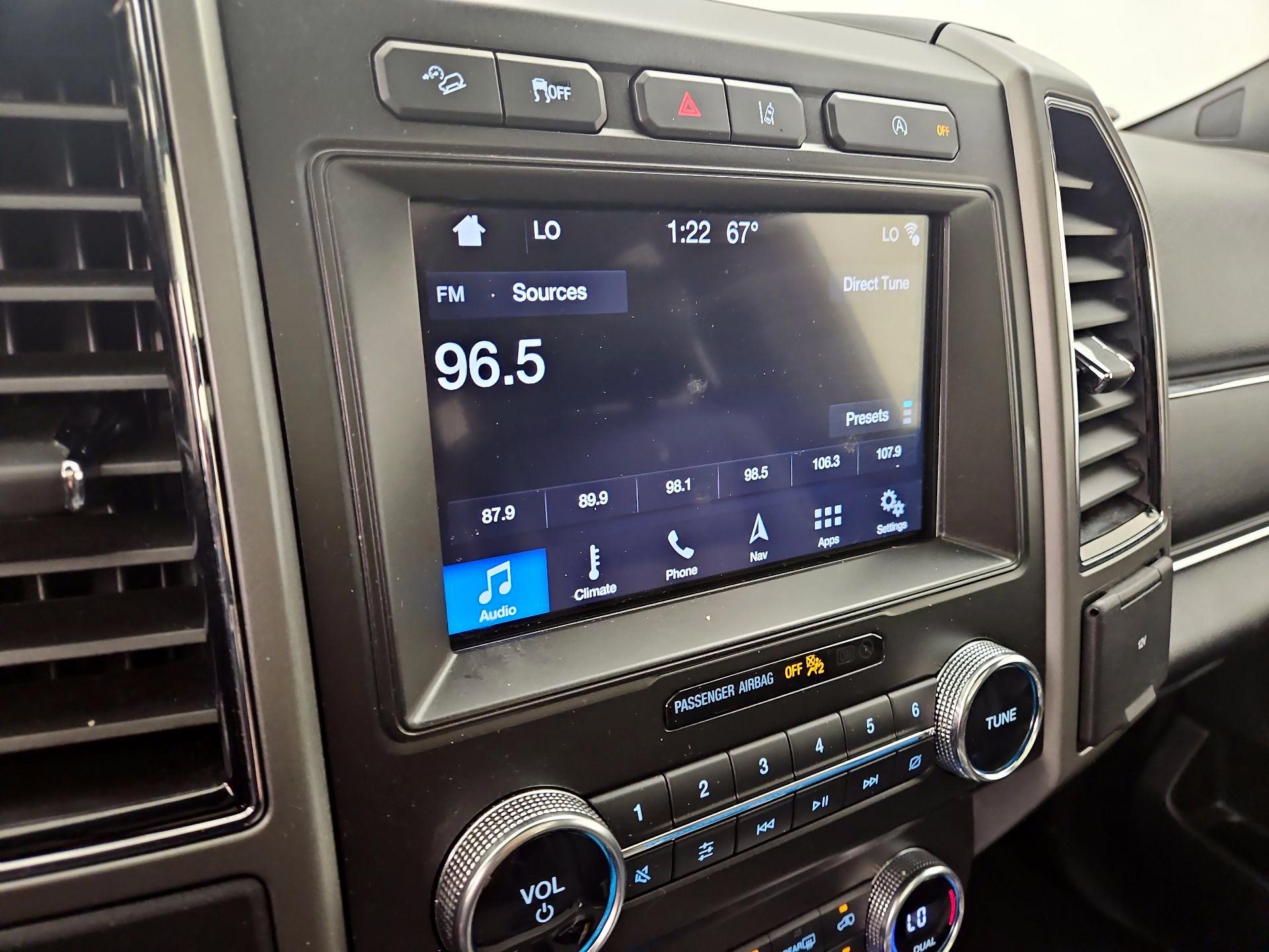 Thumbnail: 2019 Ford Expedition - 16