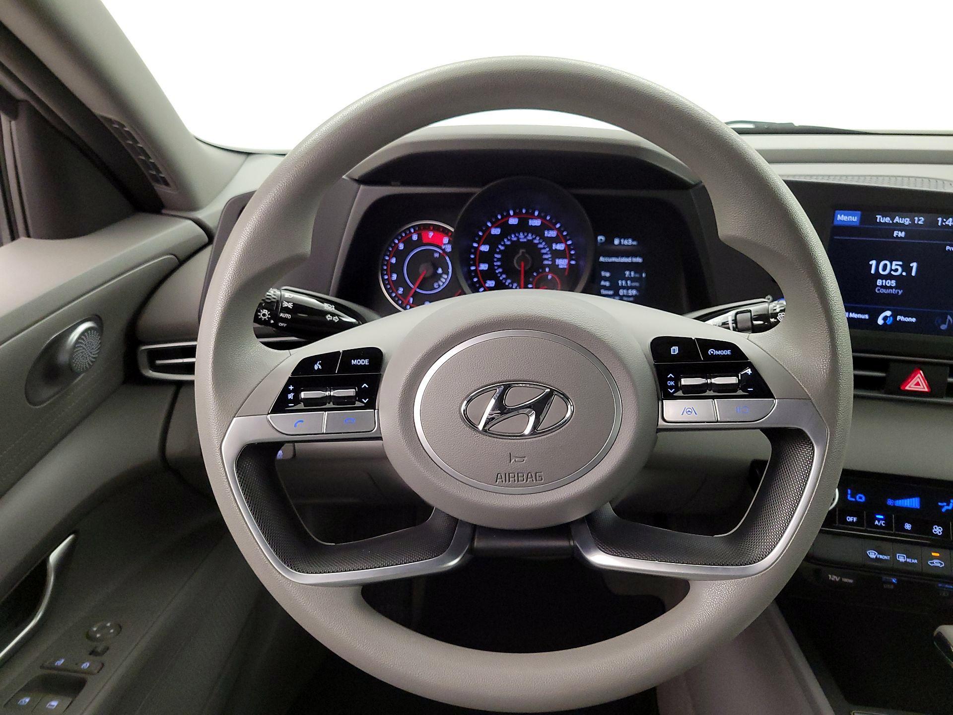 Thumbnail: 2021 Hyundai Elantra - 10