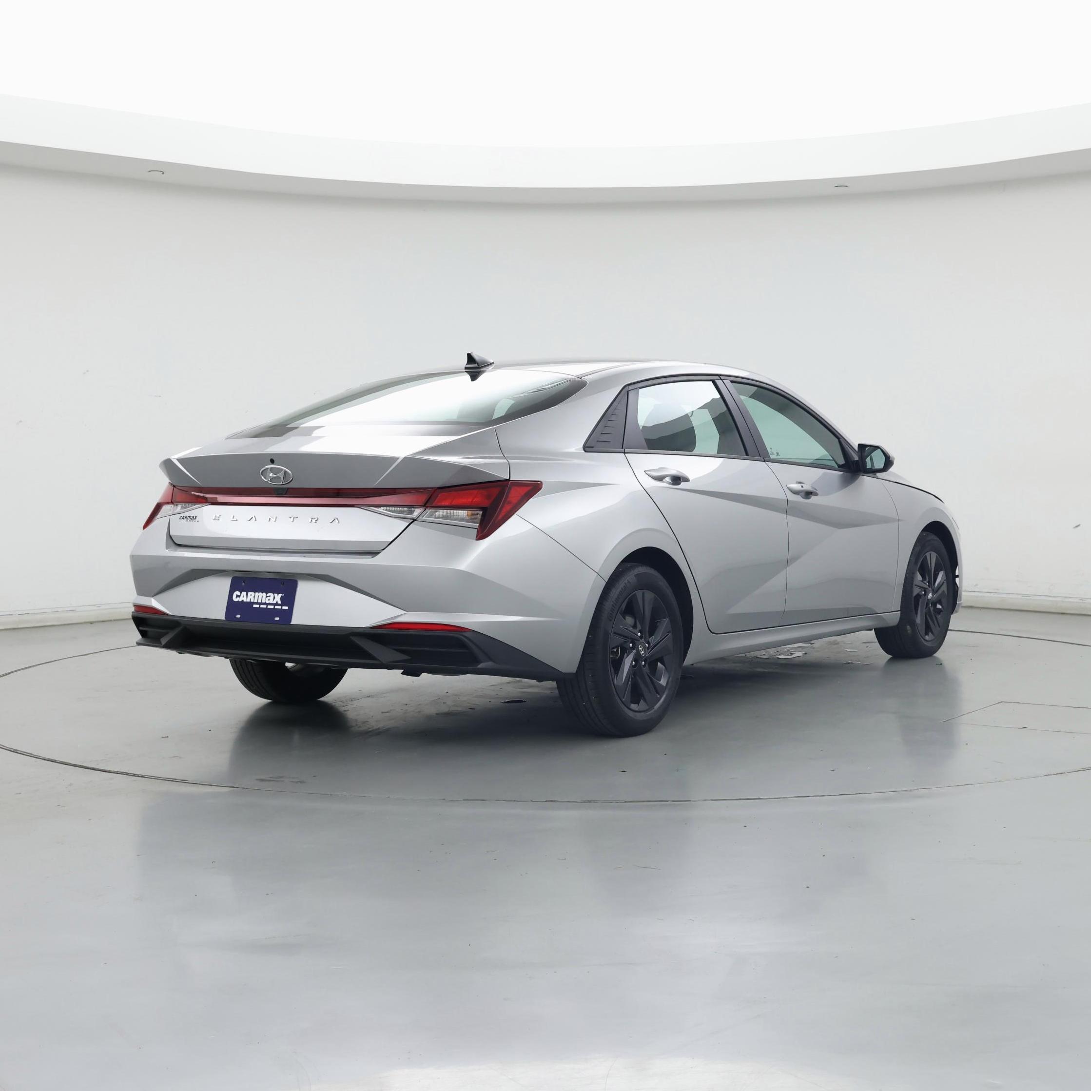Thumbnail: 2021 Hyundai Elantra - 8