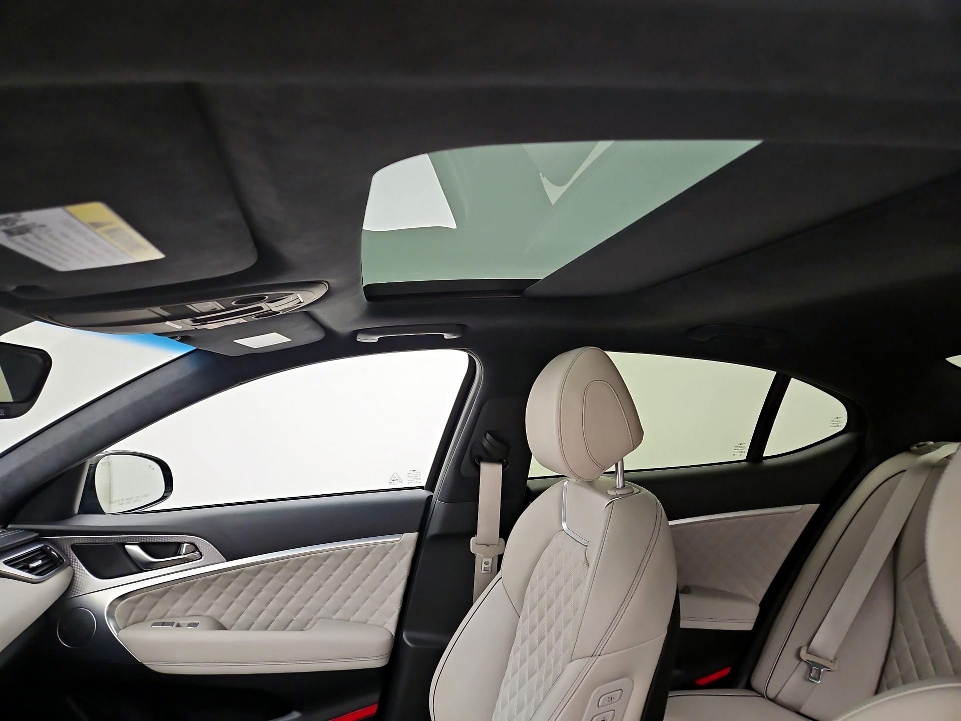 Thumbnail: 2023 Genesis G70 - 20