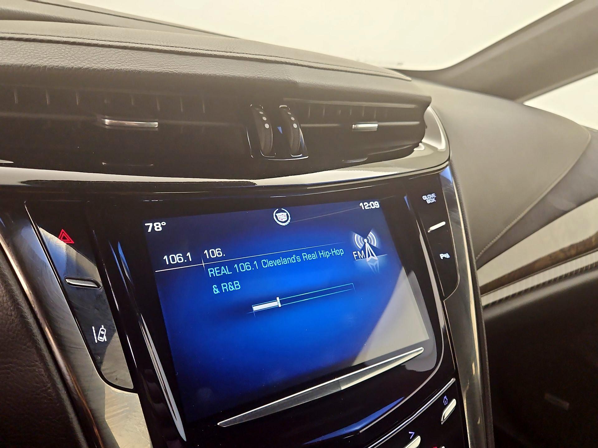 Thumbnail: 2014 Cadillac ELR - 16