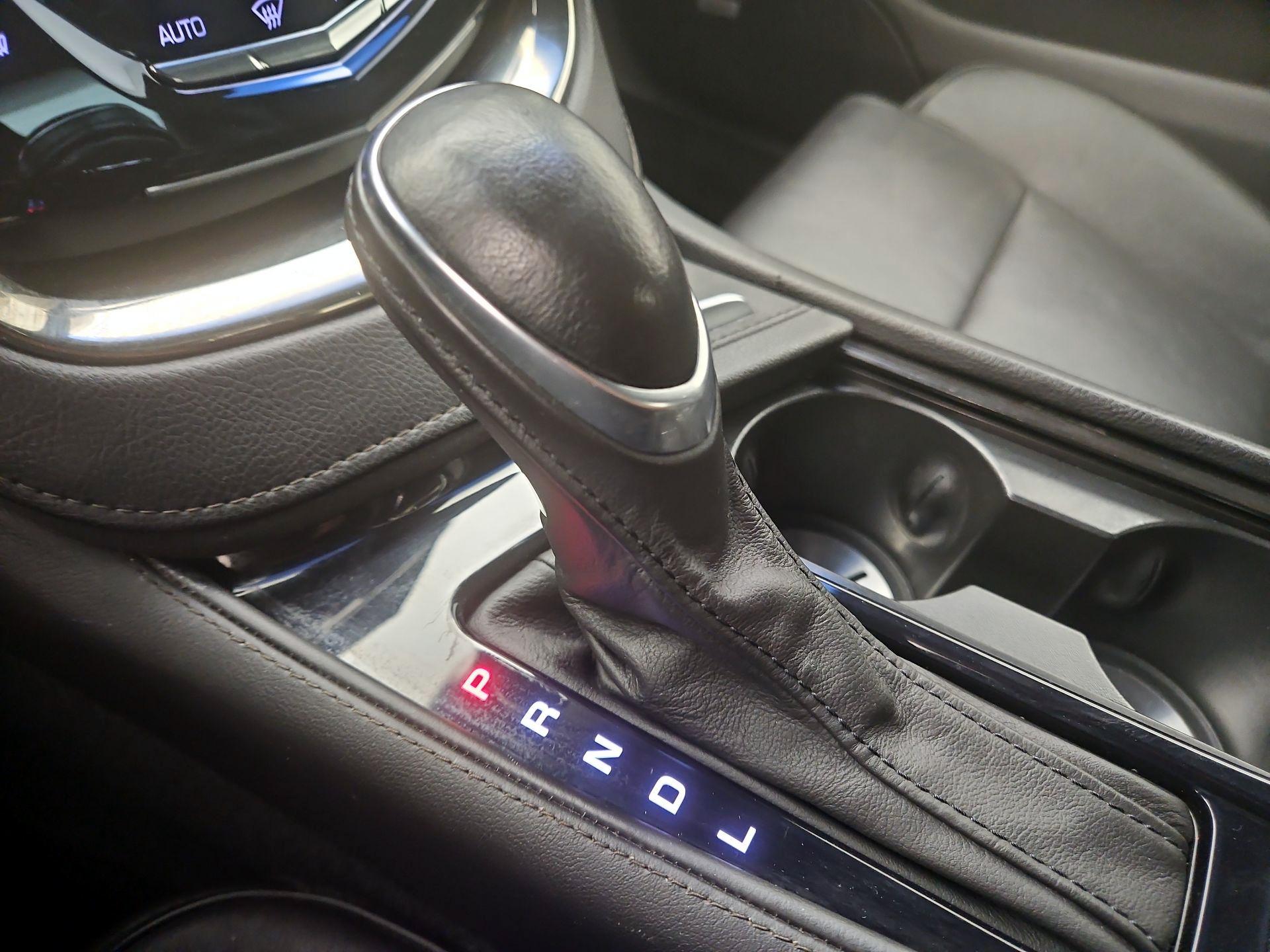 Thumbnail: 2014 Cadillac ELR - 18