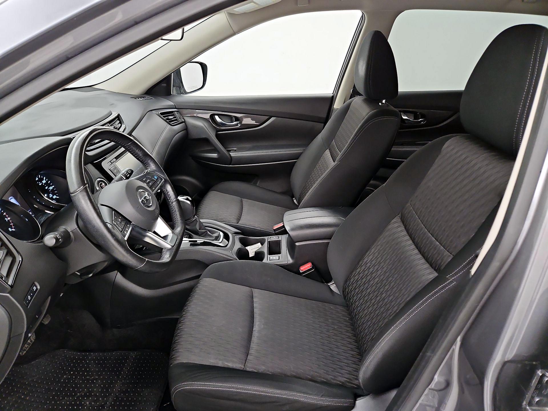 Thumbnail: 2019 Nissan Rogue - 11