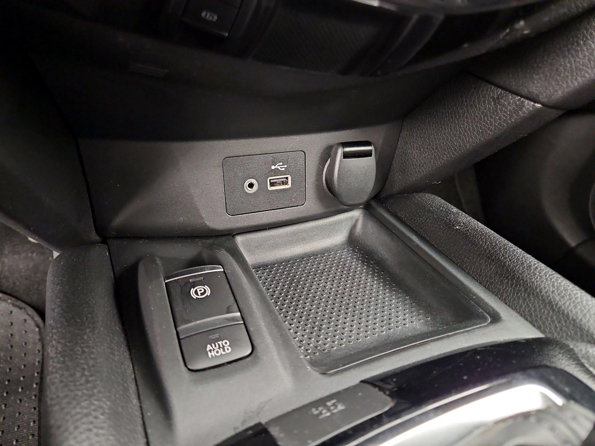 Thumbnail: 2019 Nissan Rogue - 19