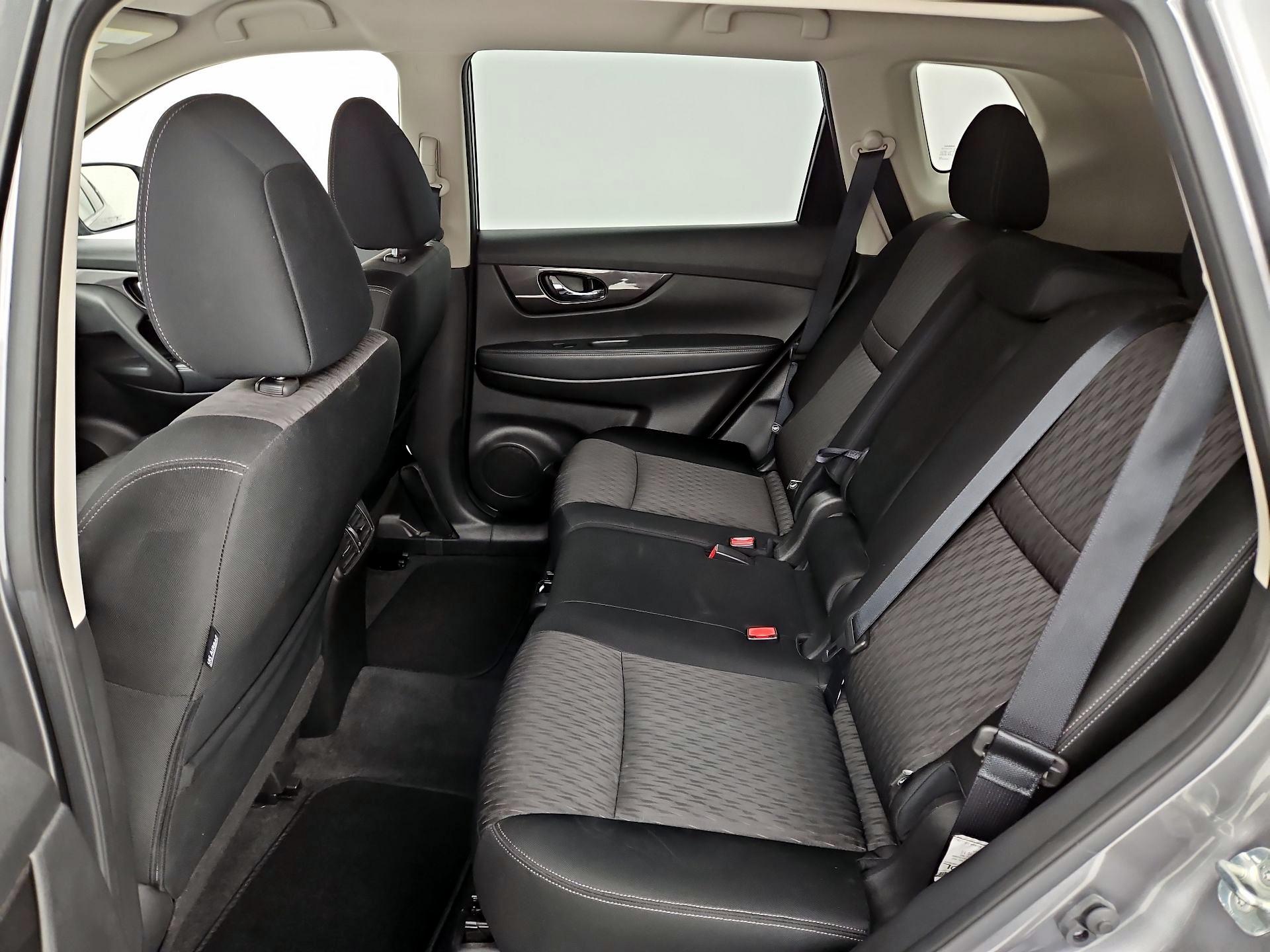 Thumbnail: 2019 Nissan Rogue - 20