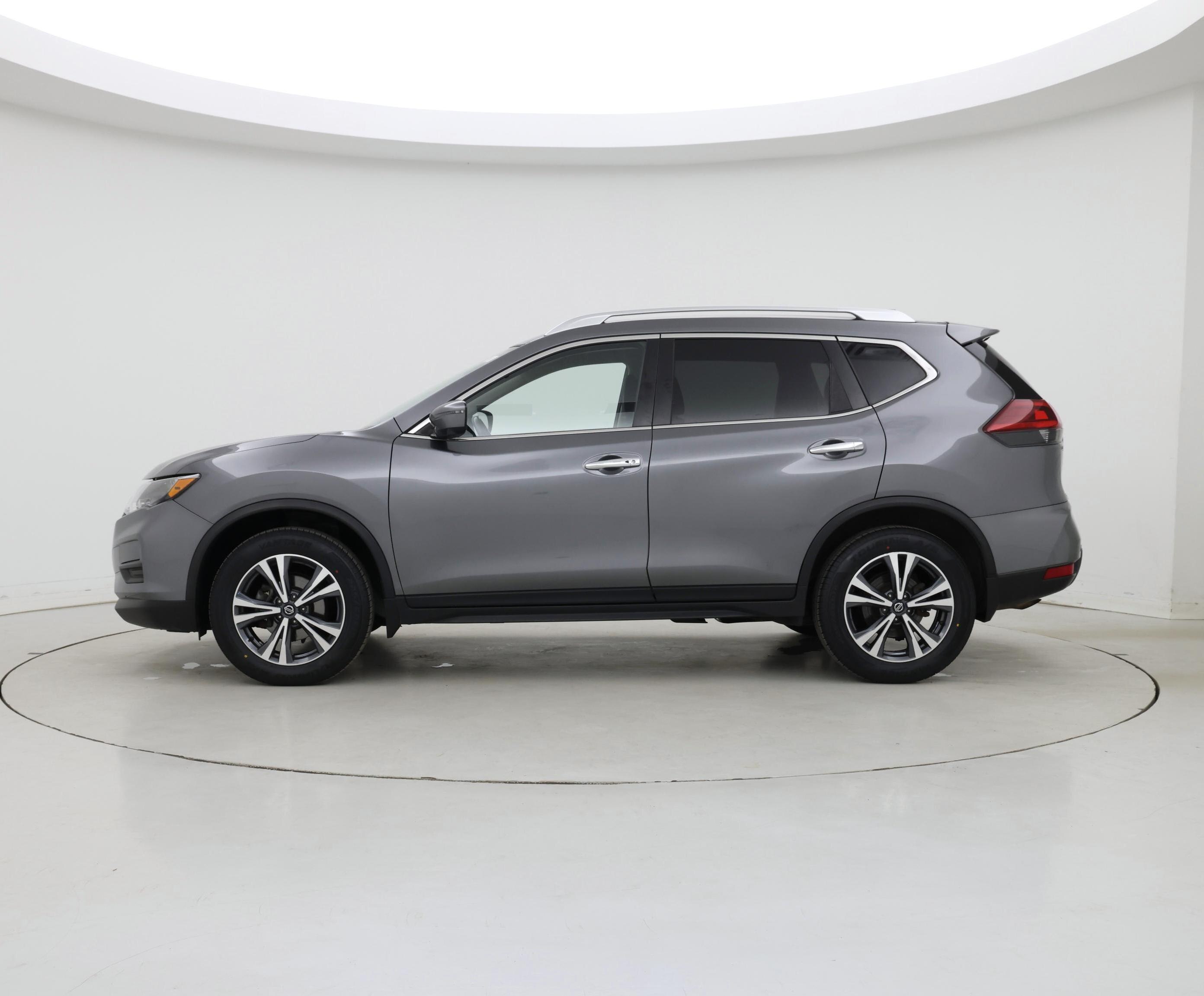 Thumbnail: 2019 Nissan Rogue - 3