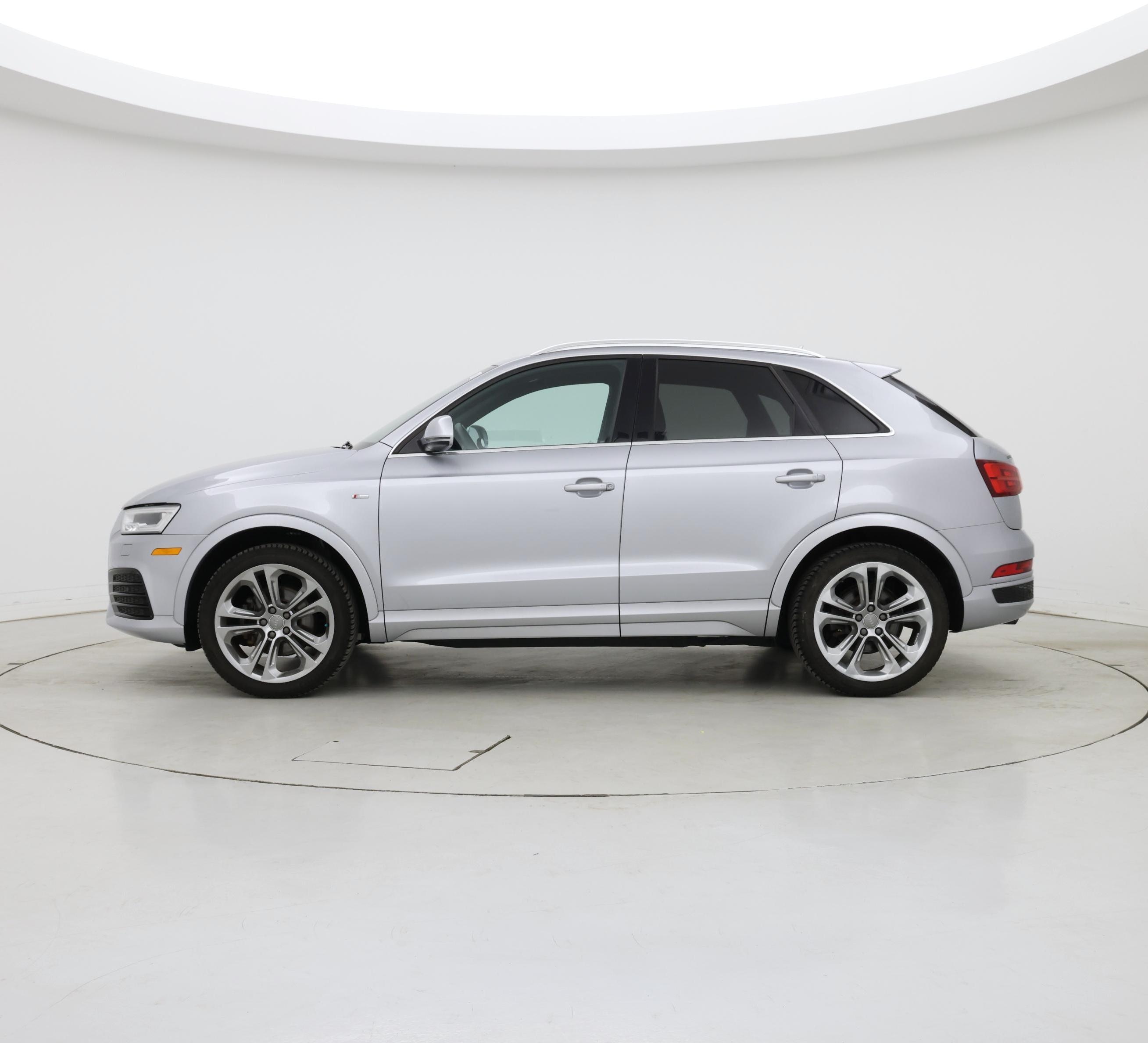 Thumbnail: 2016 Audi Q3 - 3