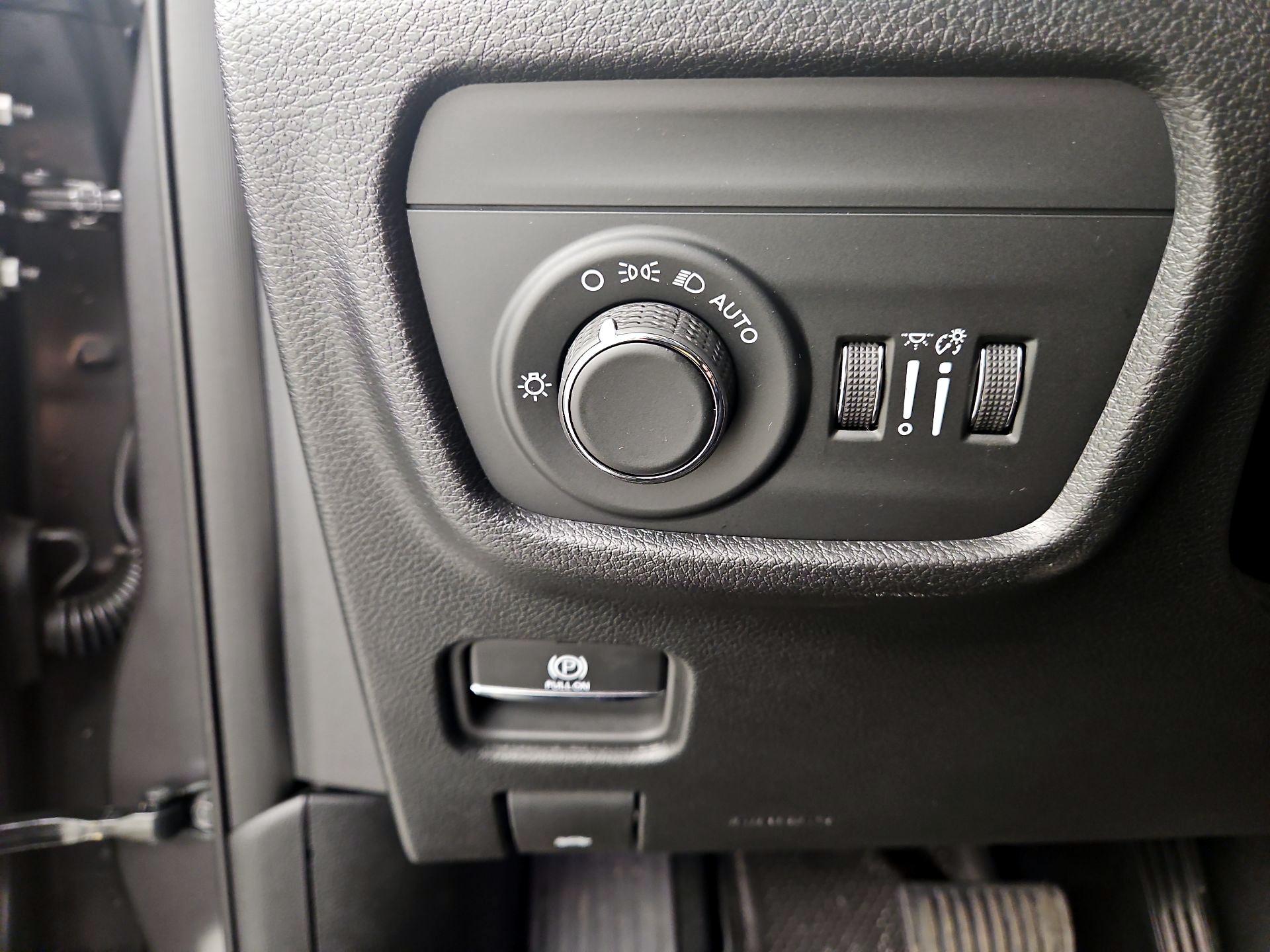 Thumbnail: 2024 Jeep Grand Cherokee - 13
