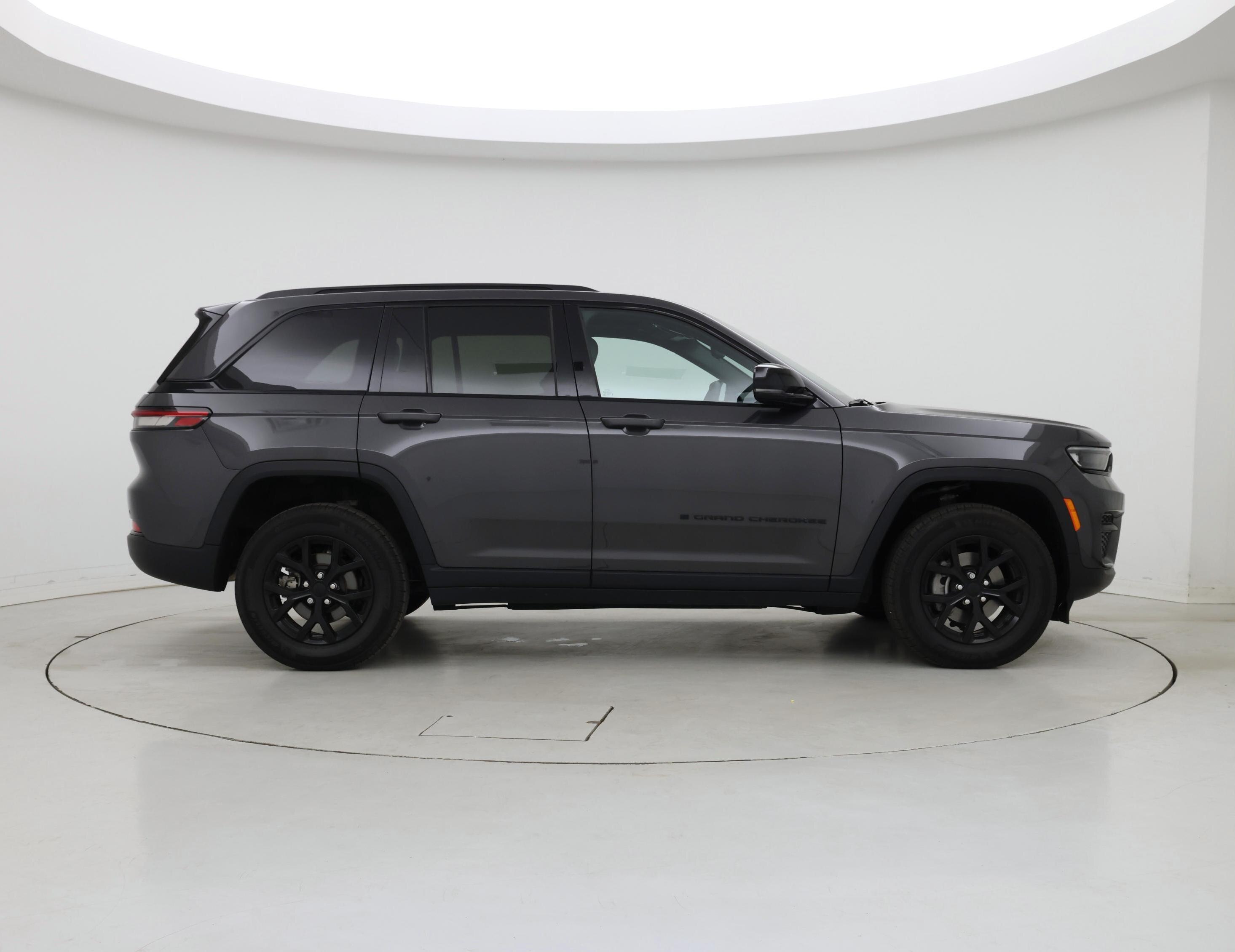Thumbnail: 2024 Jeep Grand Cherokee - 7