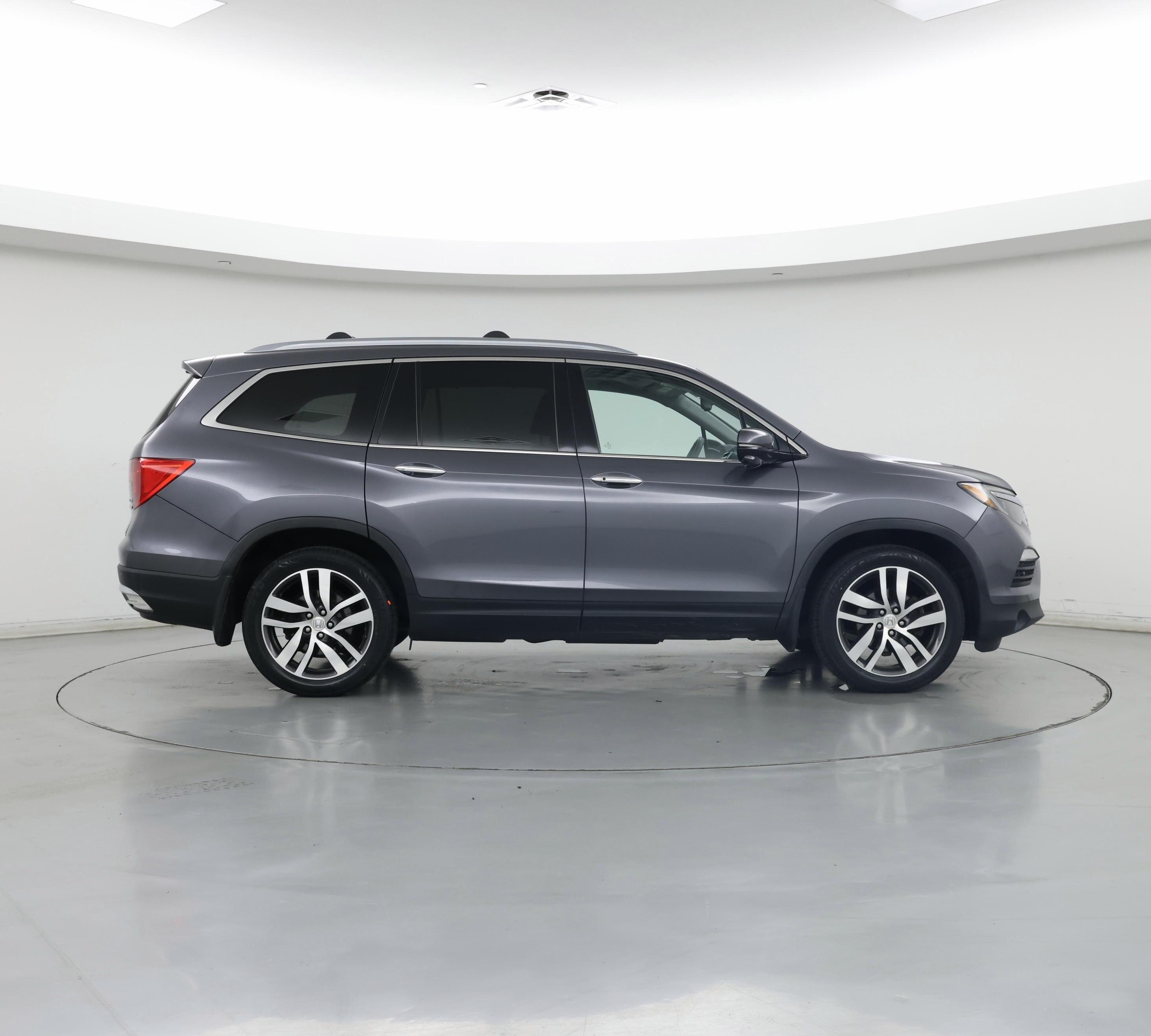 Thumbnail: 2016 Honda Pilot - 7