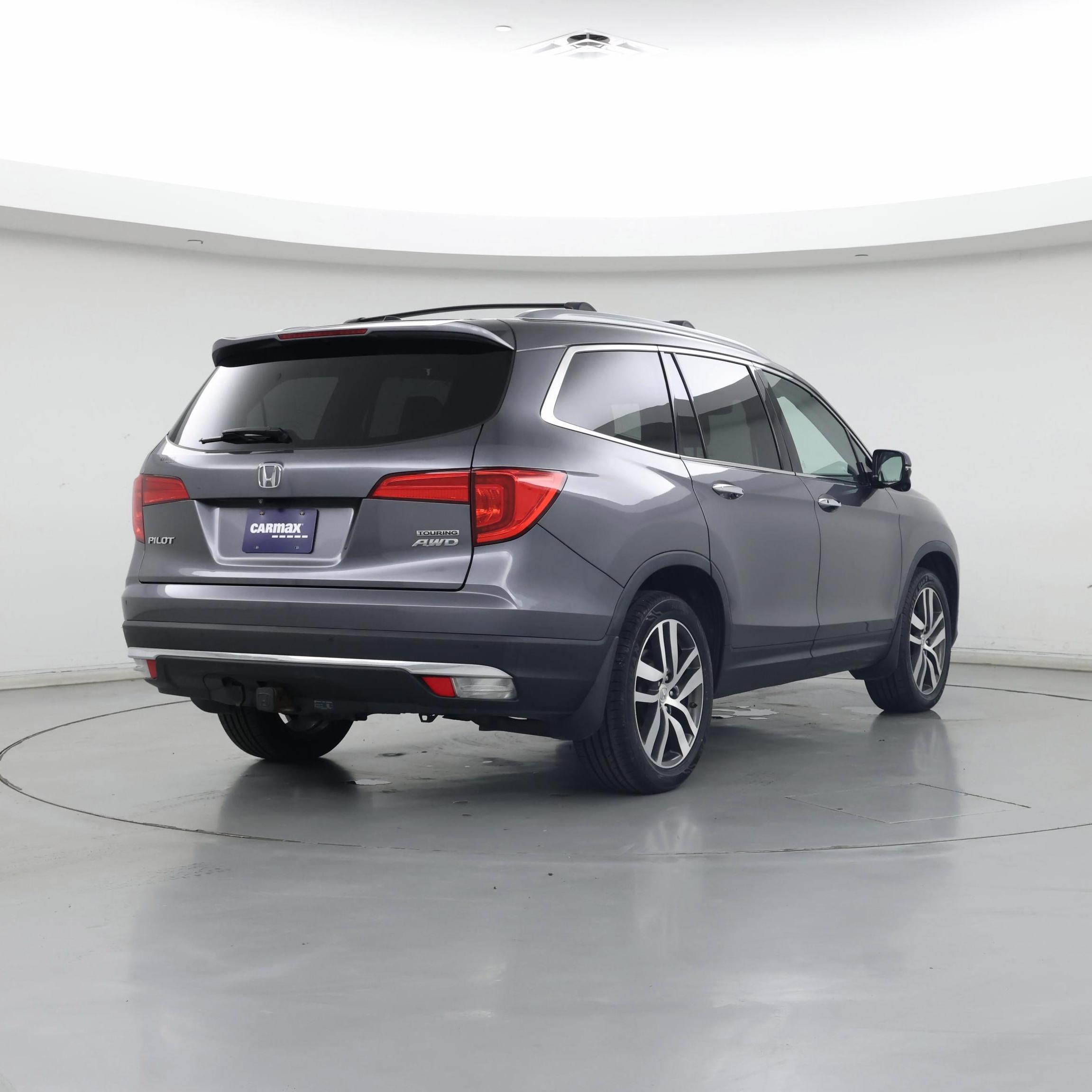 Thumbnail: 2016 Honda Pilot - 8