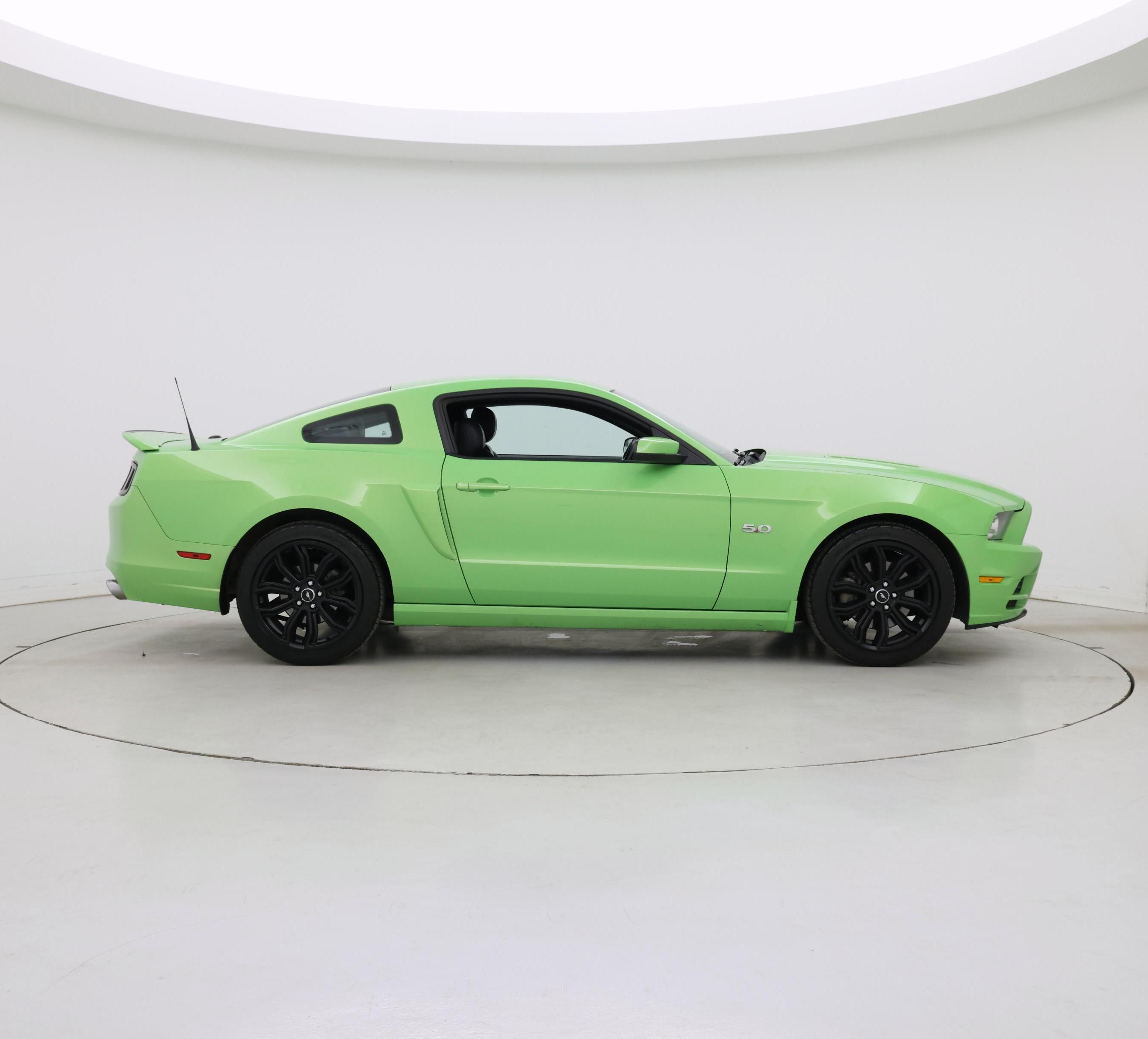 Thumbnail: 2013 Ford Mustang - 7