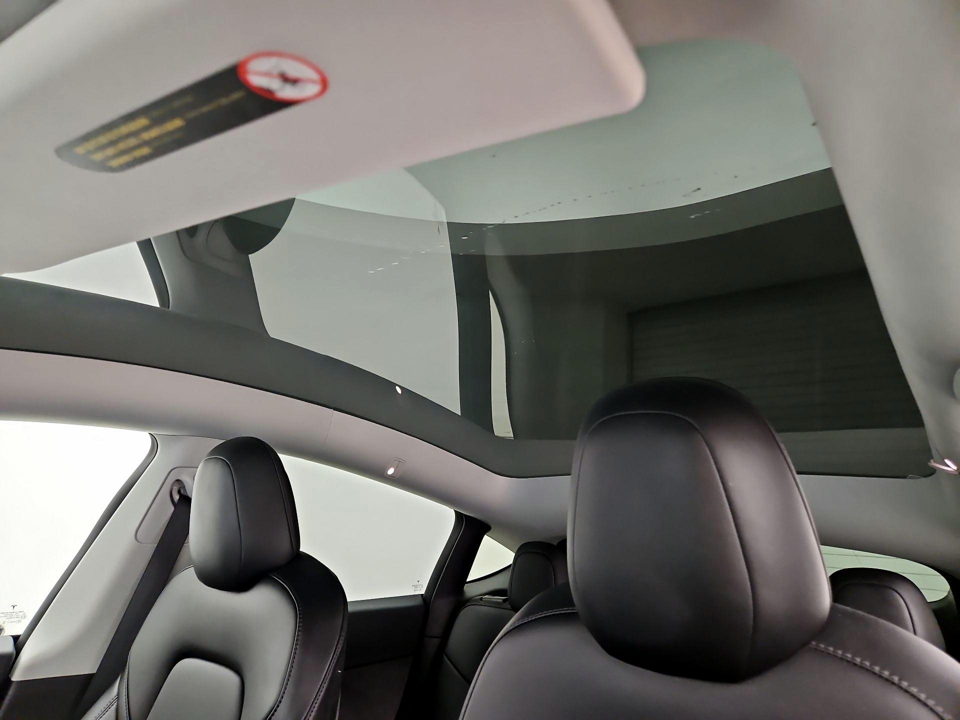 Thumbnail: 2022 Tesla Model Y - 18