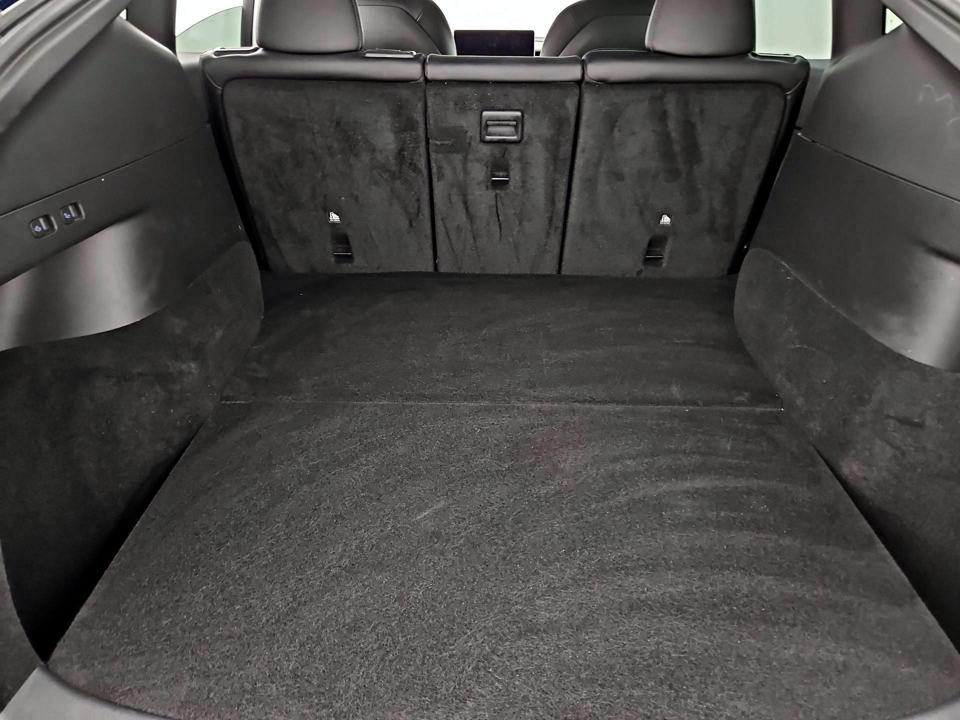 Thumbnail: 2022 Tesla Model Y - 20