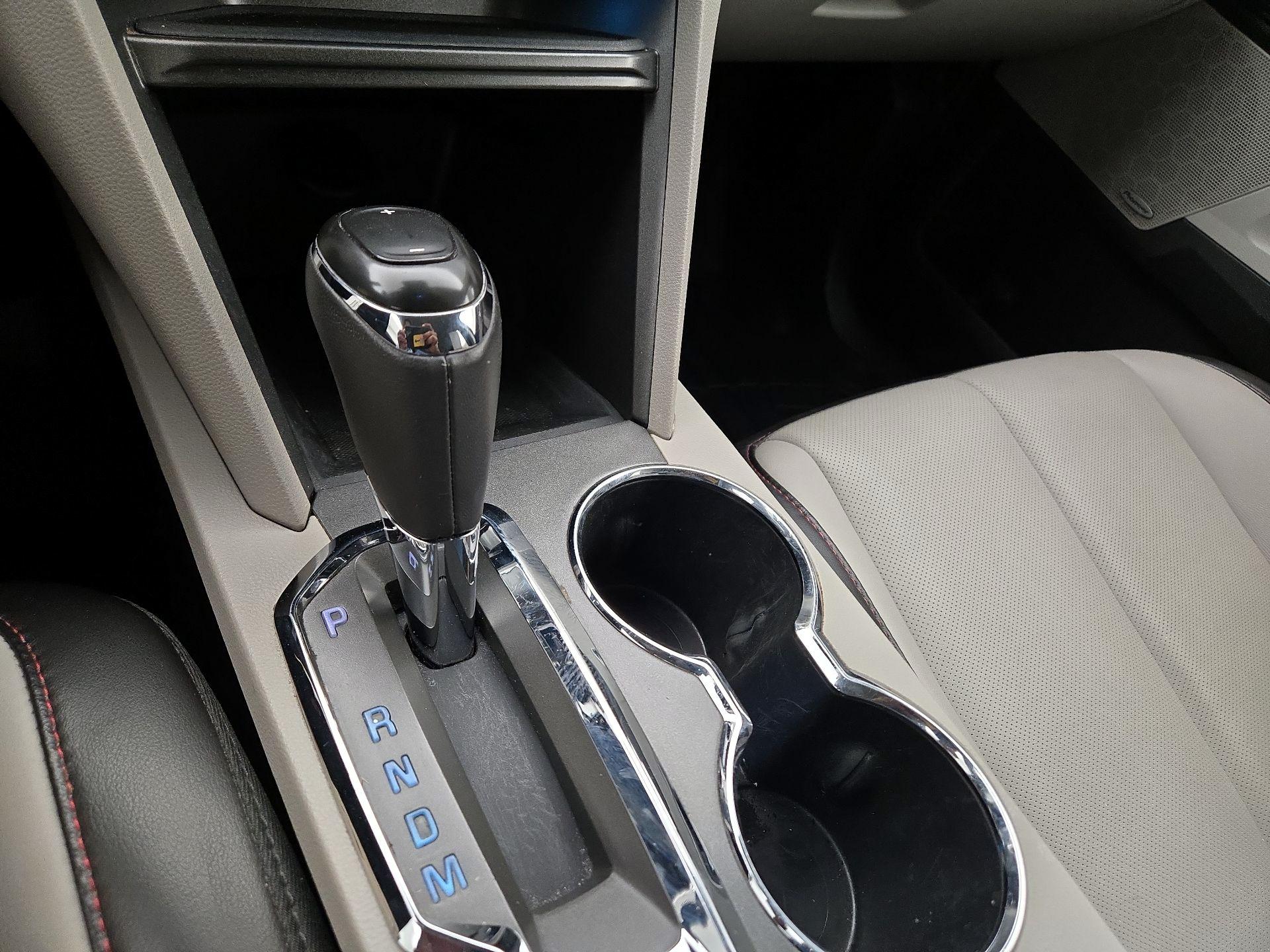 Thumbnail: 2016 Chevrolet Equinox - 16