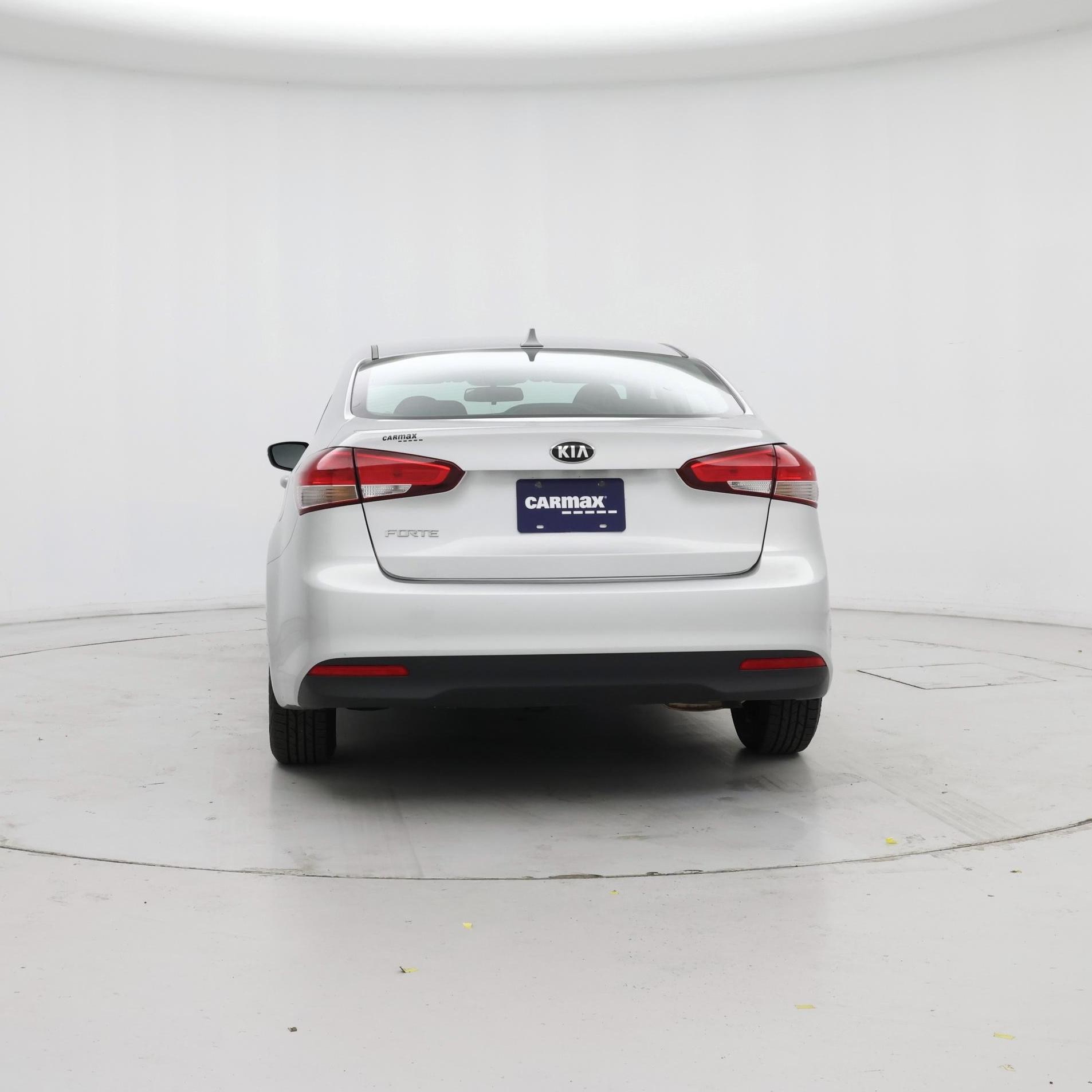 Thumbnail: 2018 Kia Forte - 6