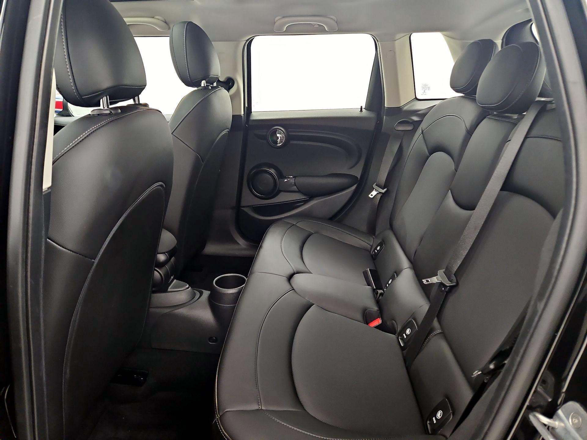 Thumbnail: 2020 MINI Cooper Hardtop - 20