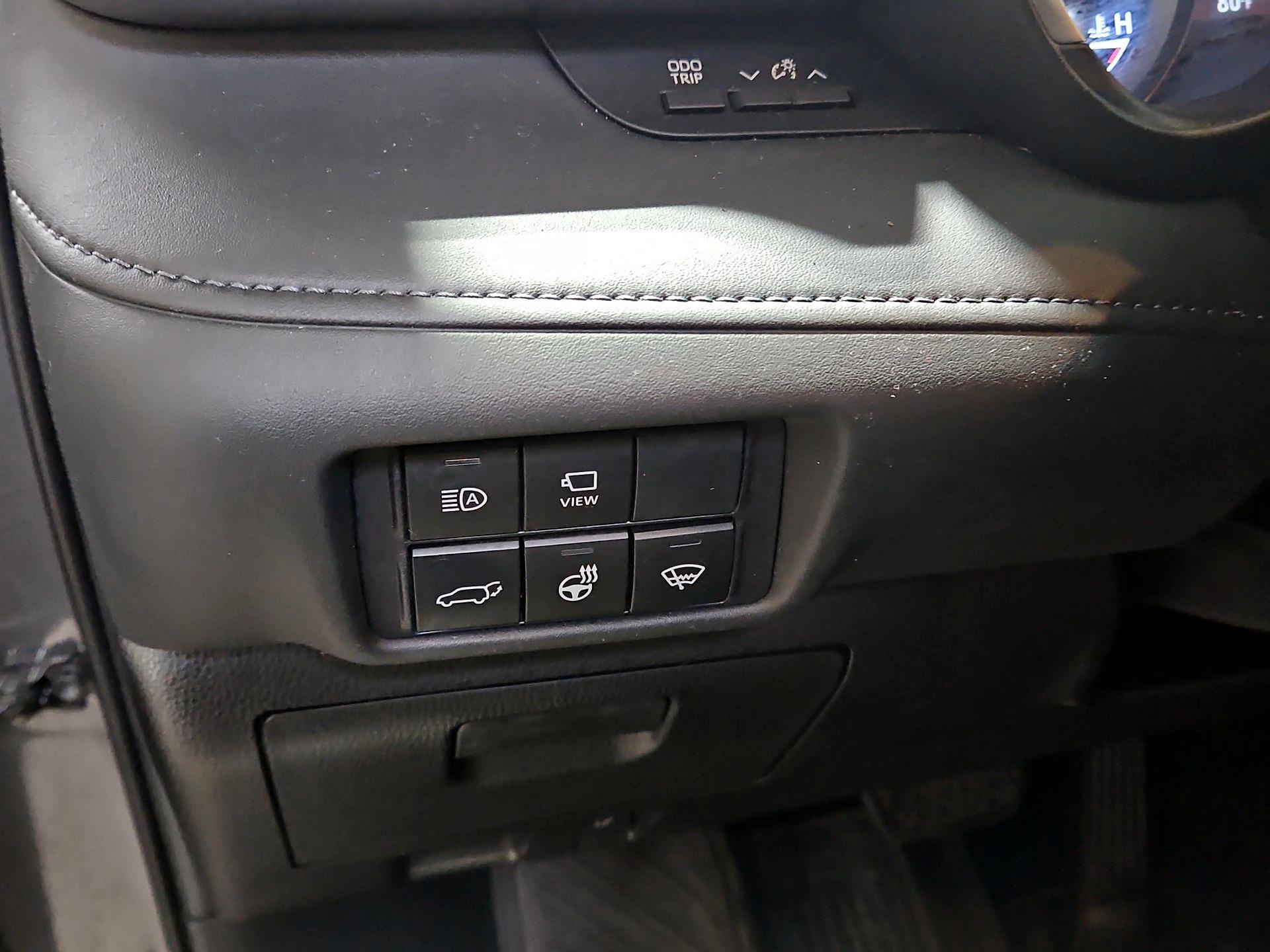 Thumbnail: 2020 Toyota Highlander - 13