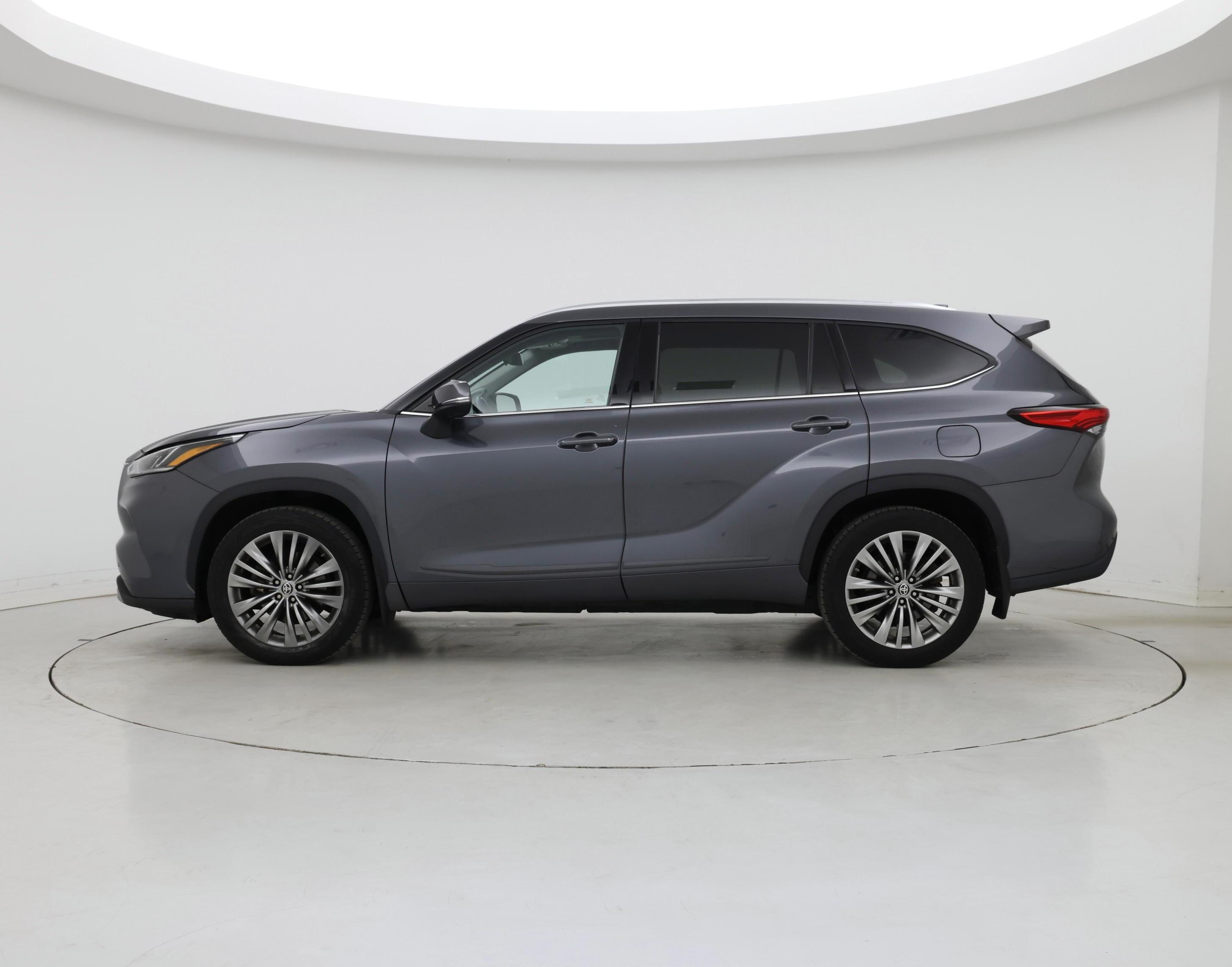 Thumbnail: 2020 Toyota Highlander - 3