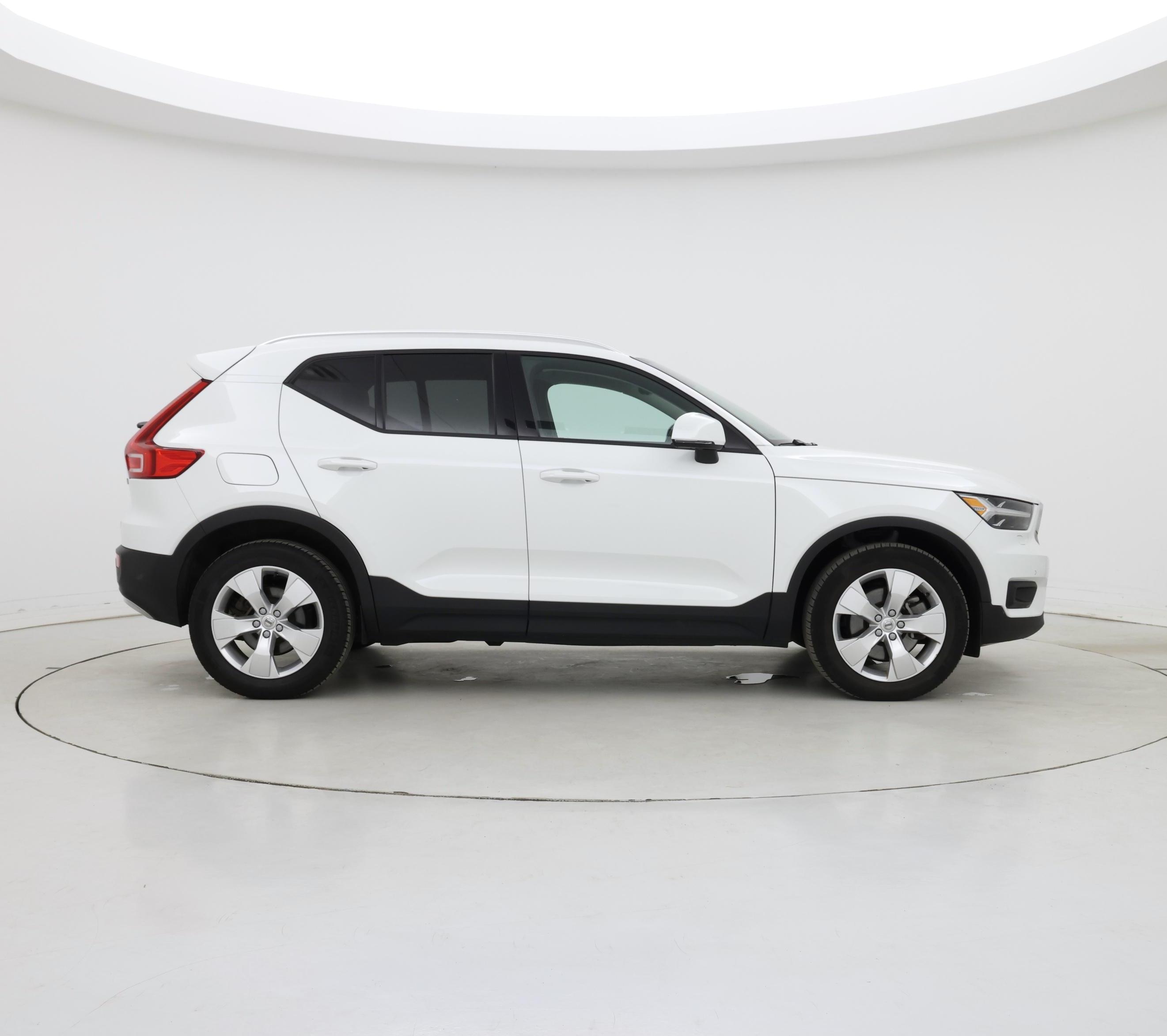 Thumbnail: 2020 Volvo XC40 - 7