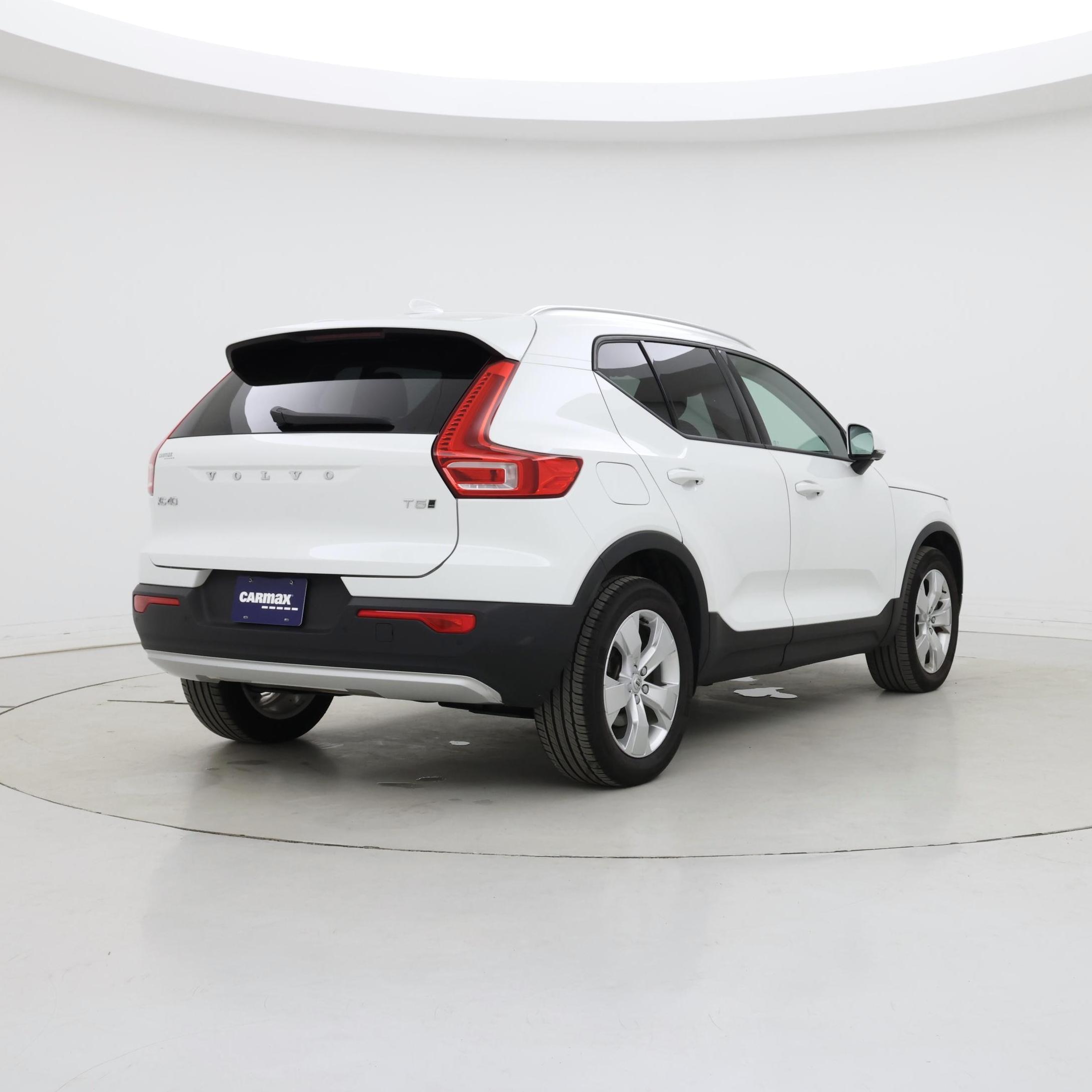 Thumbnail: 2020 Volvo XC40 - 8