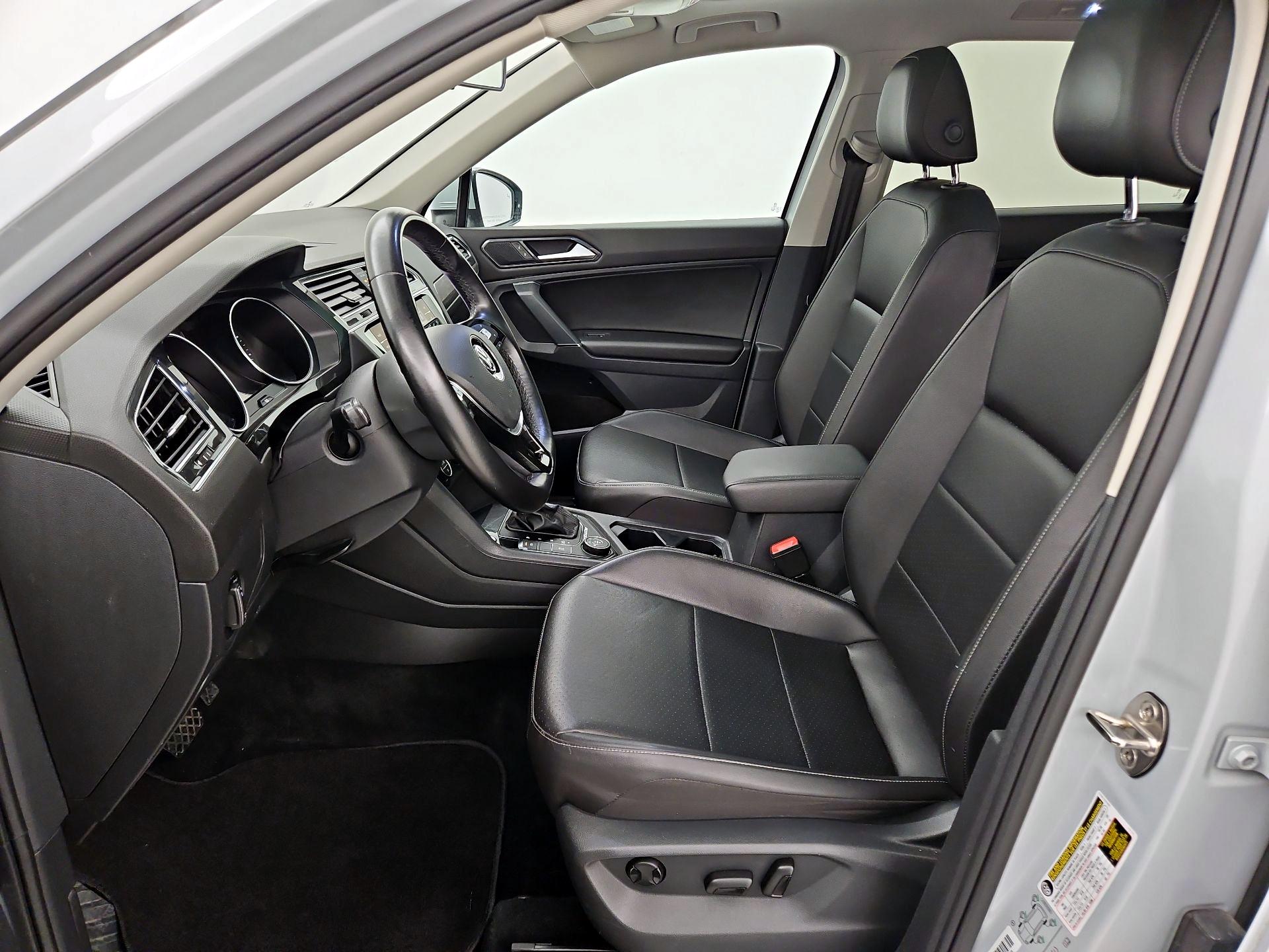 Thumbnail: 2018 Volkswagen Tiguan - 11