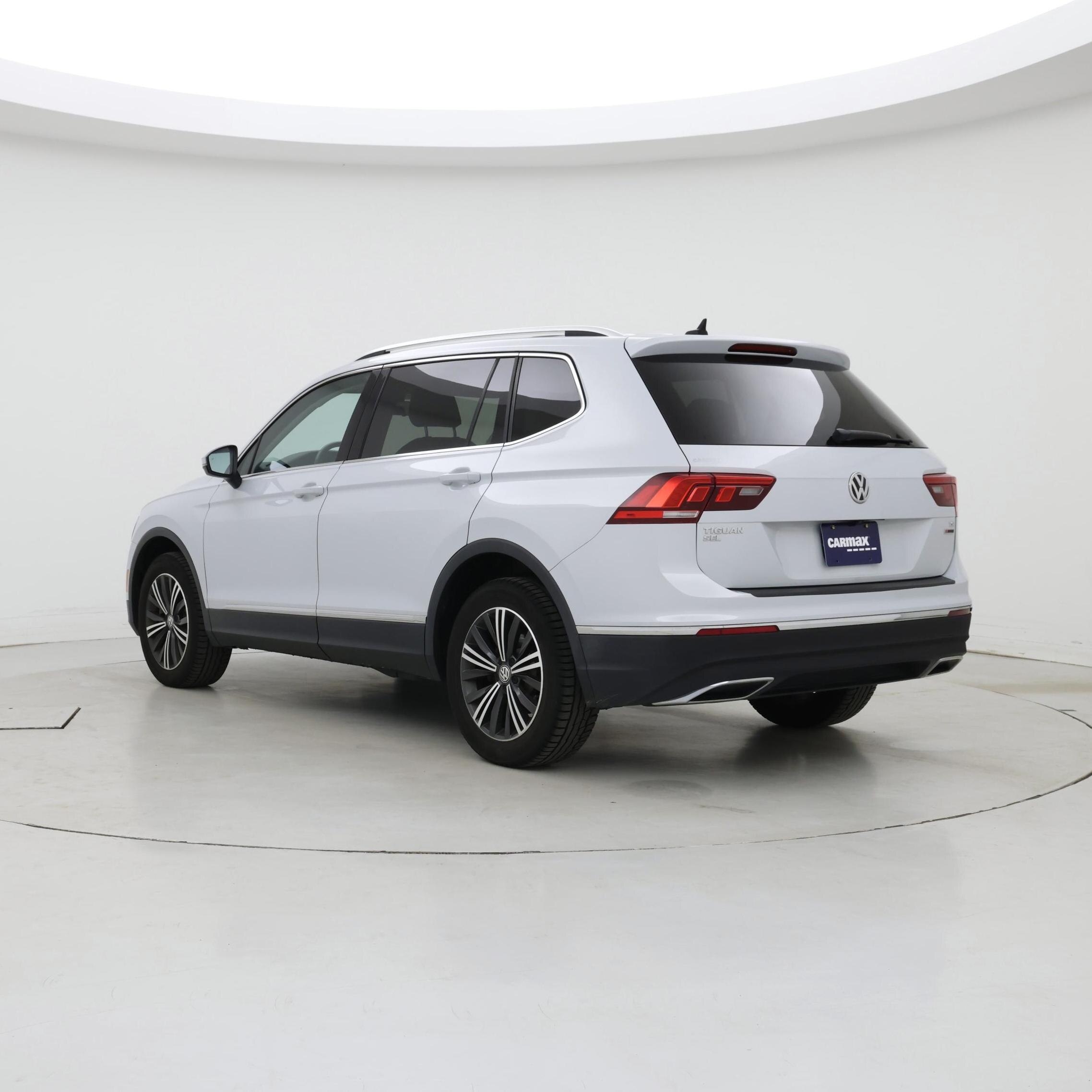 Thumbnail: 2018 Volkswagen Tiguan - 2