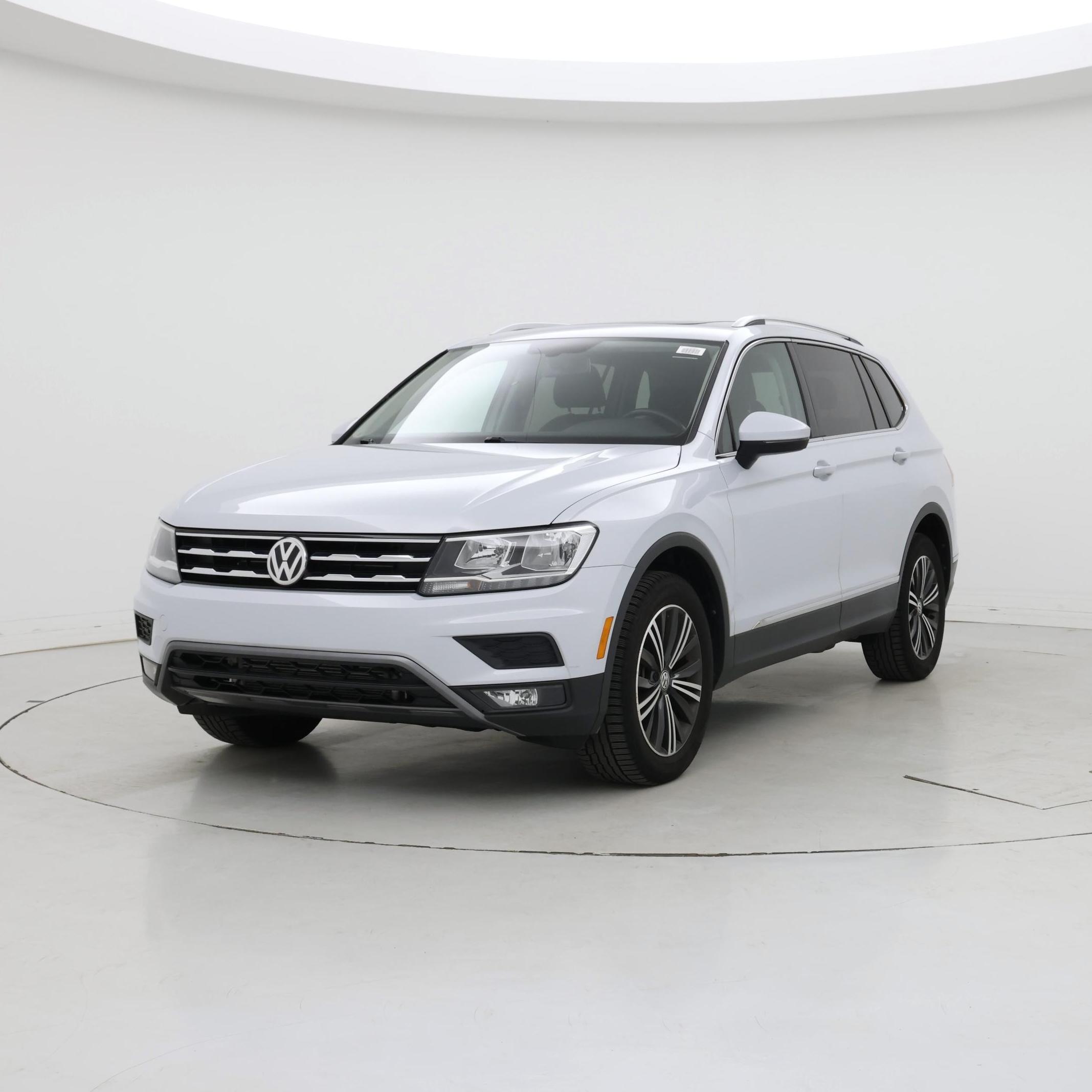 Thumbnail: 2018 Volkswagen Tiguan - 4