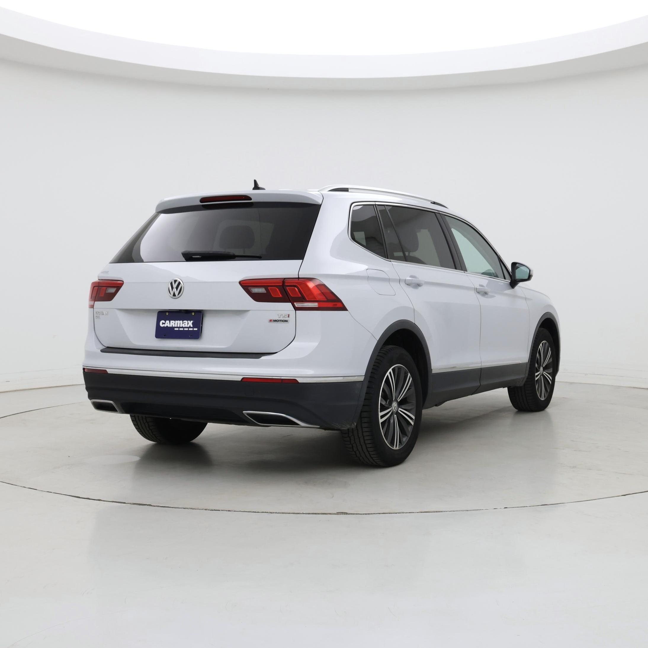 Thumbnail: 2018 Volkswagen Tiguan - 8