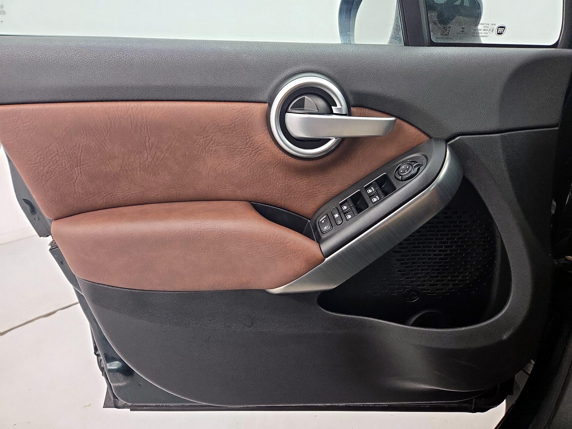 Thumbnail: 2016 Fiat 500X - 12