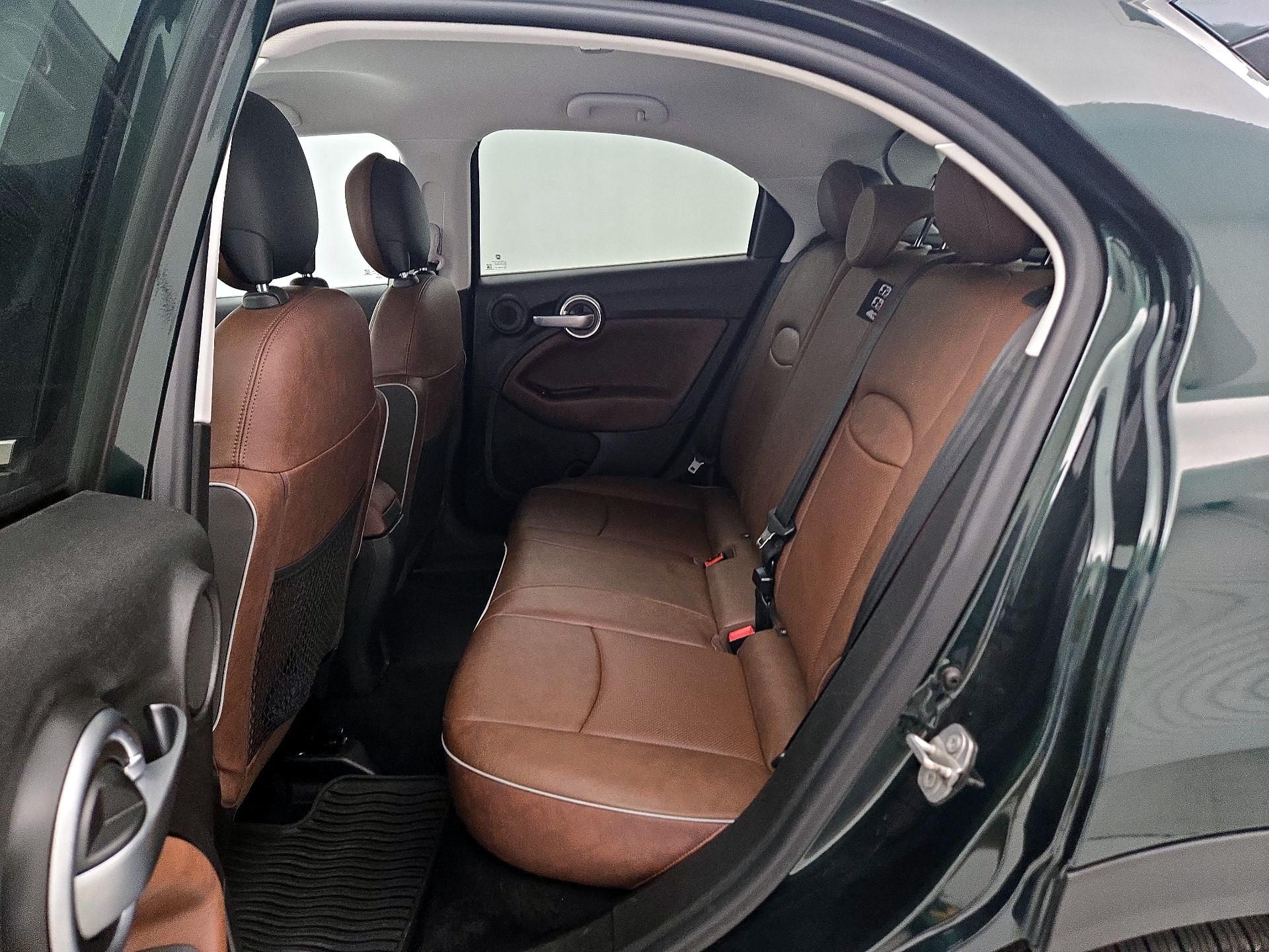 Thumbnail: 2016 Fiat 500X - 19