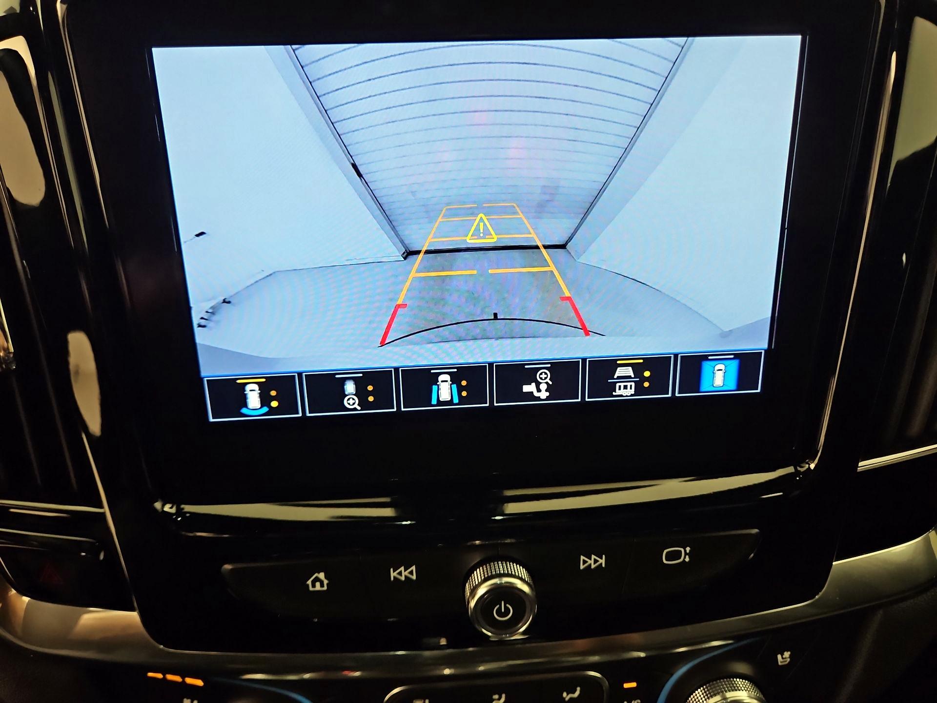 Thumbnail: 2023 Chevrolet Traverse - 15