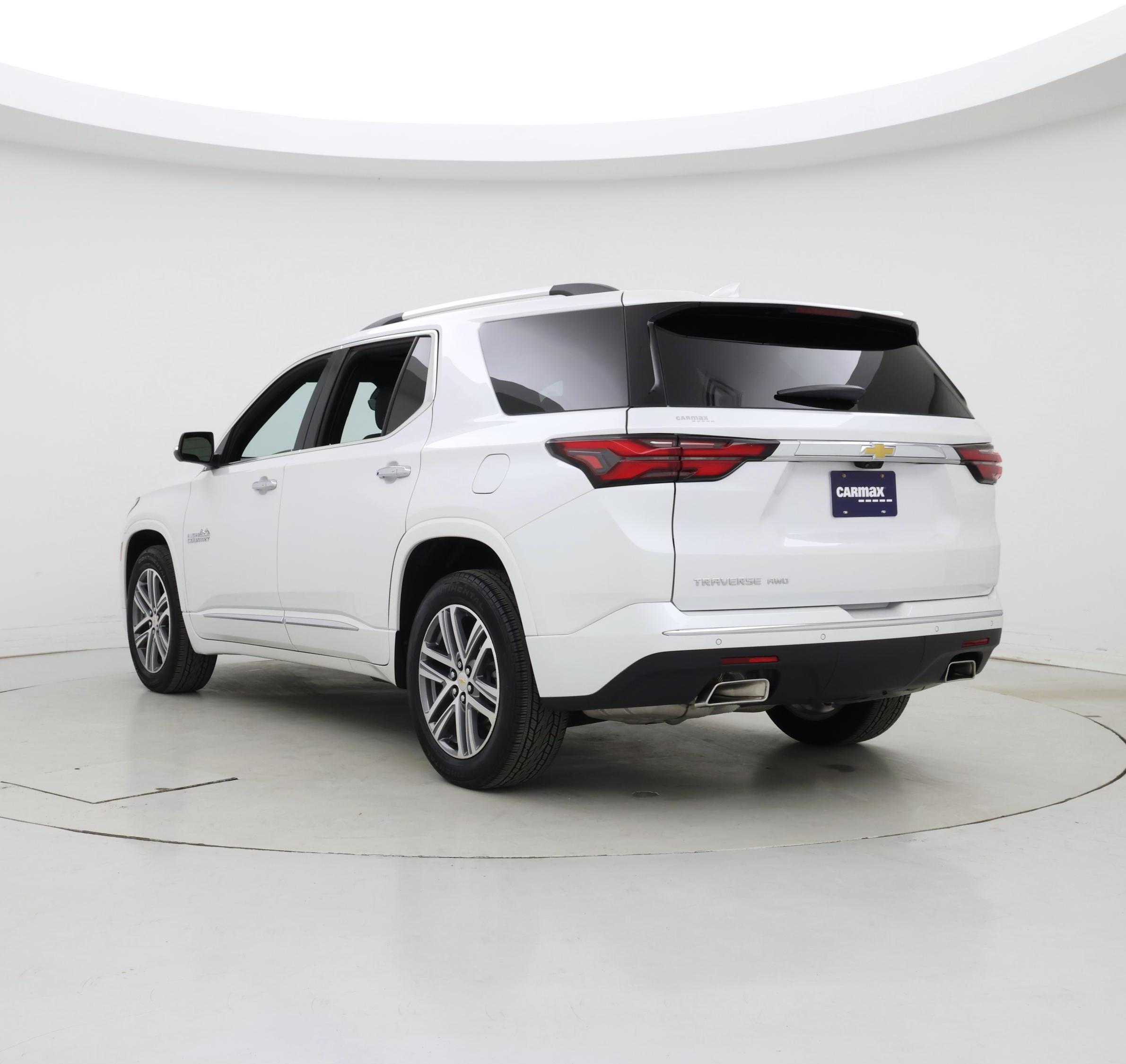 Thumbnail: 2023 Chevrolet Traverse - 2