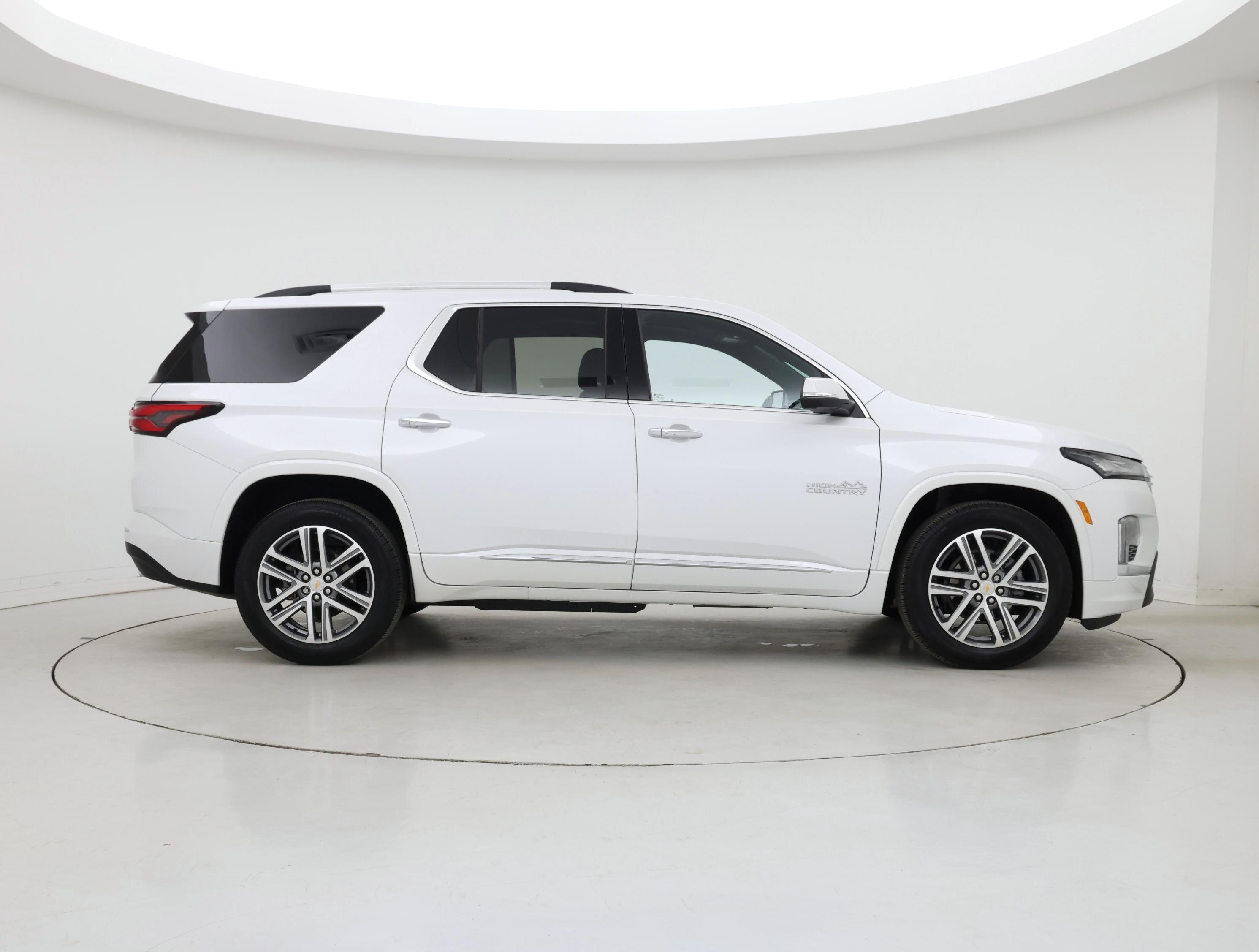 Thumbnail: 2023 Chevrolet Traverse - 7