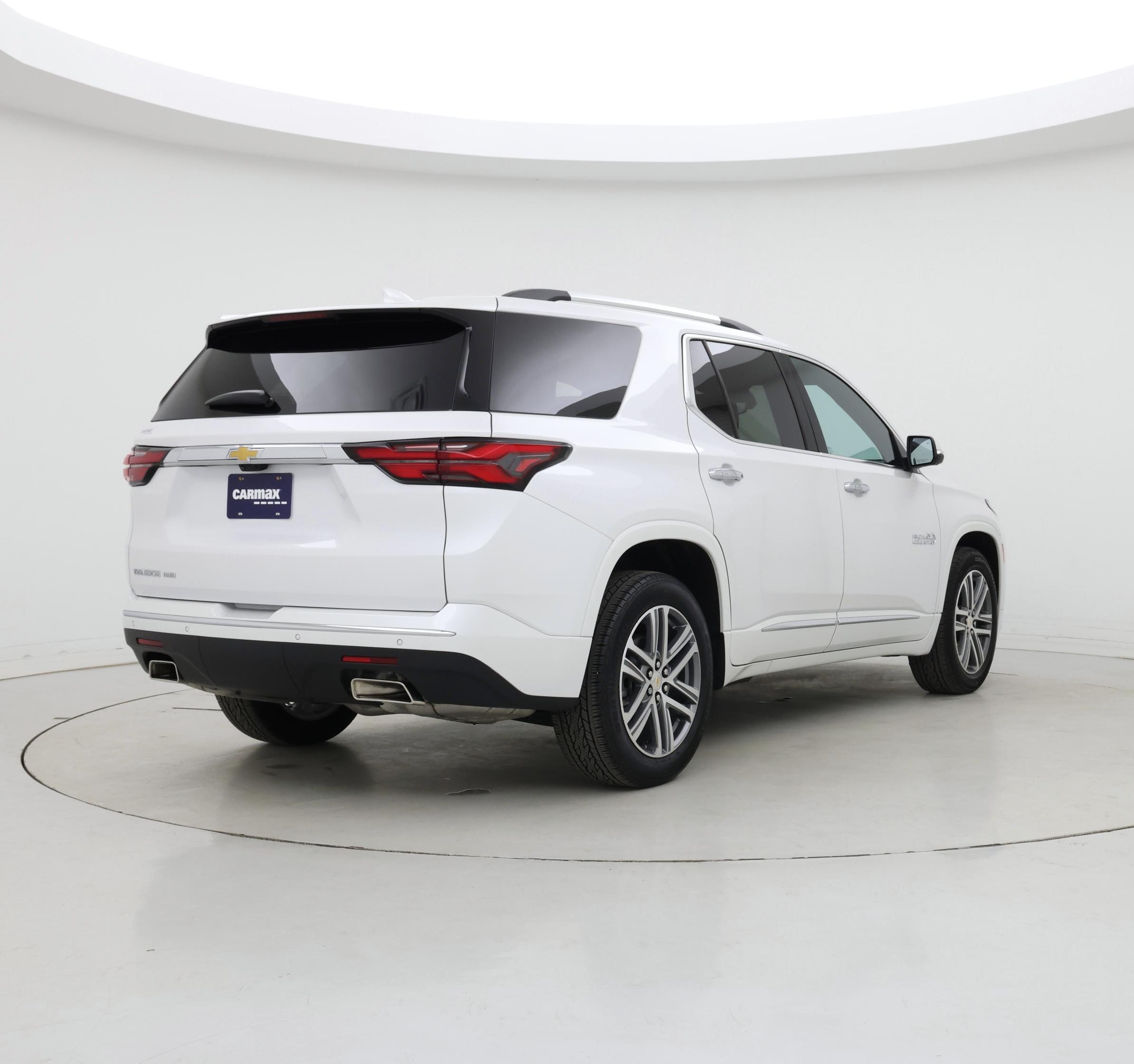 Thumbnail: 2023 Chevrolet Traverse - 8