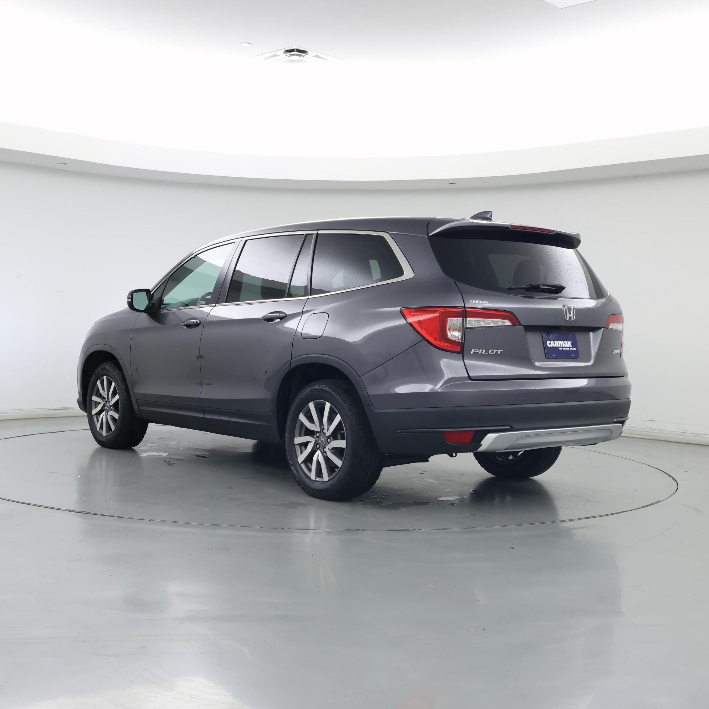 Thumbnail: 2019 Honda Pilot - 2