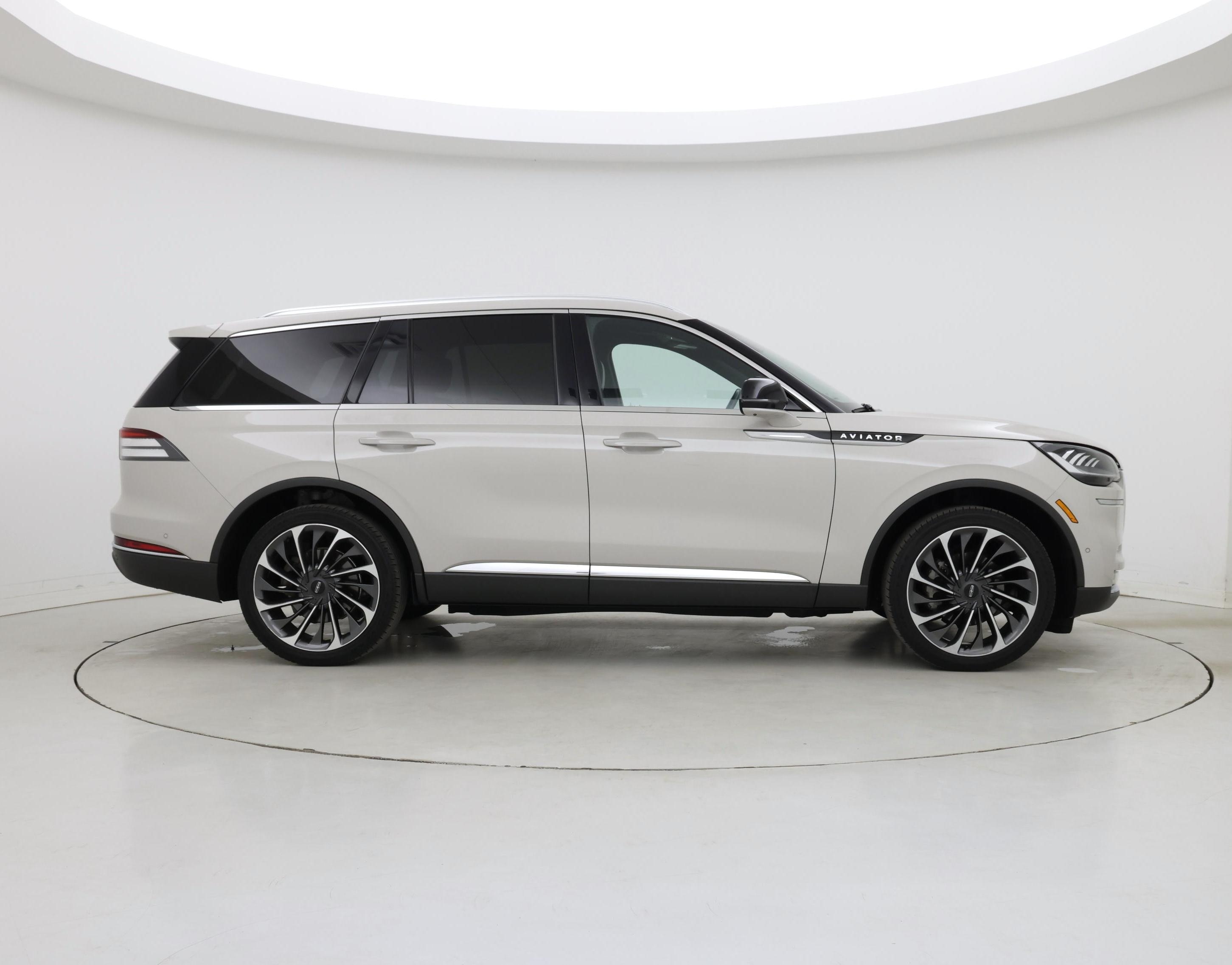 Thumbnail: 2021 Lincoln Aviator - 7