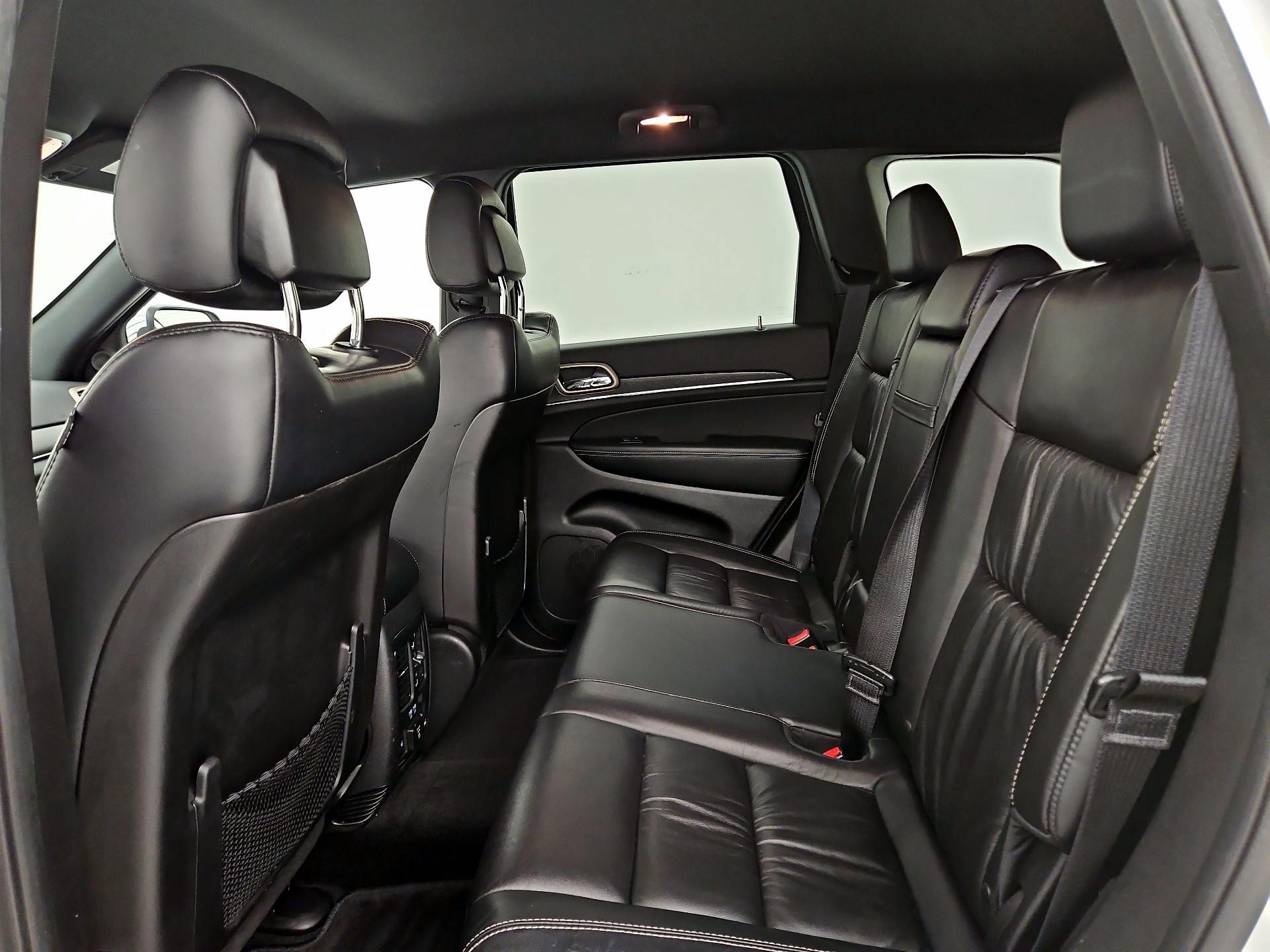 Thumbnail: 2015 Jeep Grand Cherokee - 20