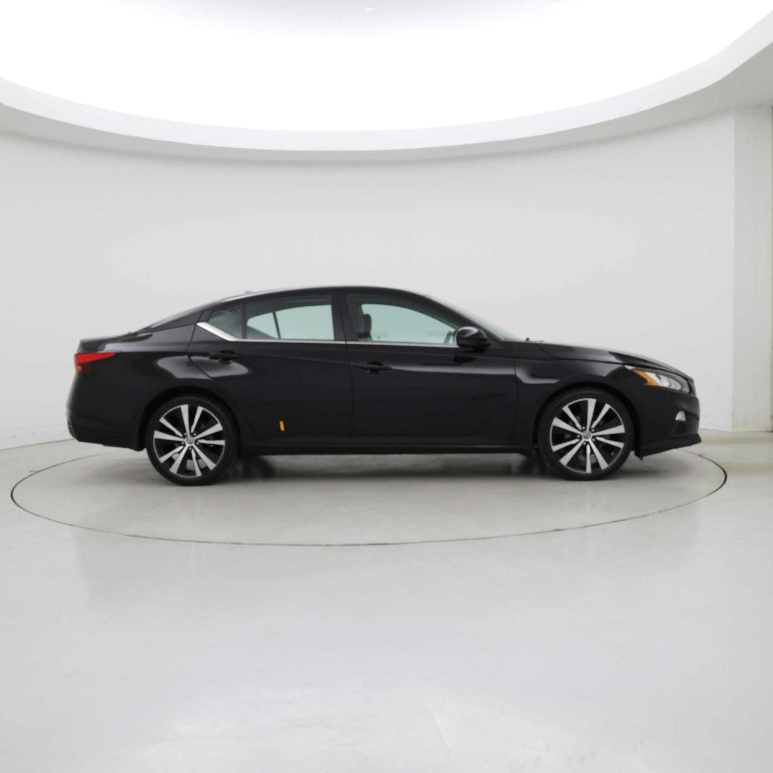 Thumbnail: 2019 Nissan Altima - 7