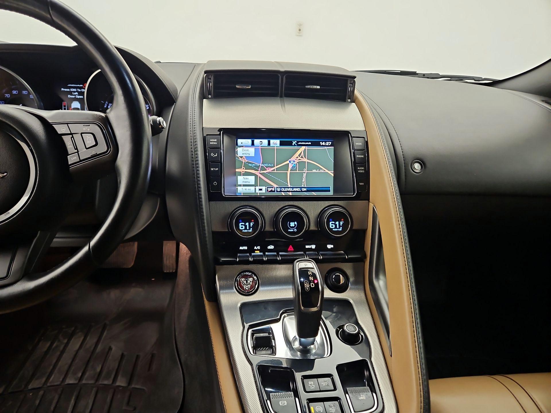 Thumbnail: 2014 Jaguar F-Type - 9