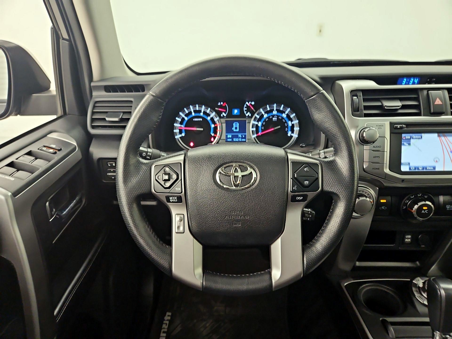 Thumbnail: 2016 Toyota 4Runner - 10